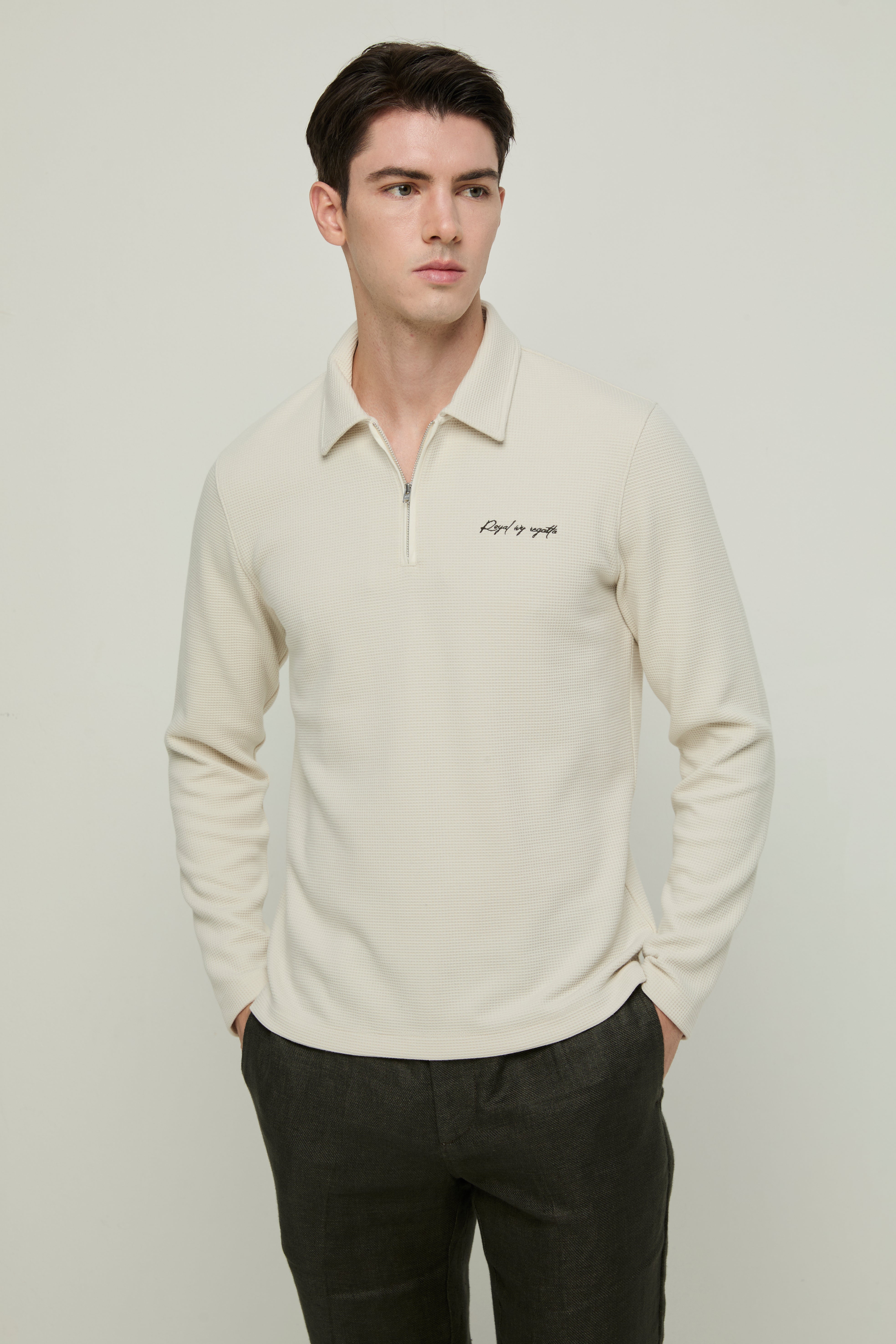 ZIPPER POLO SWEATSHIRT