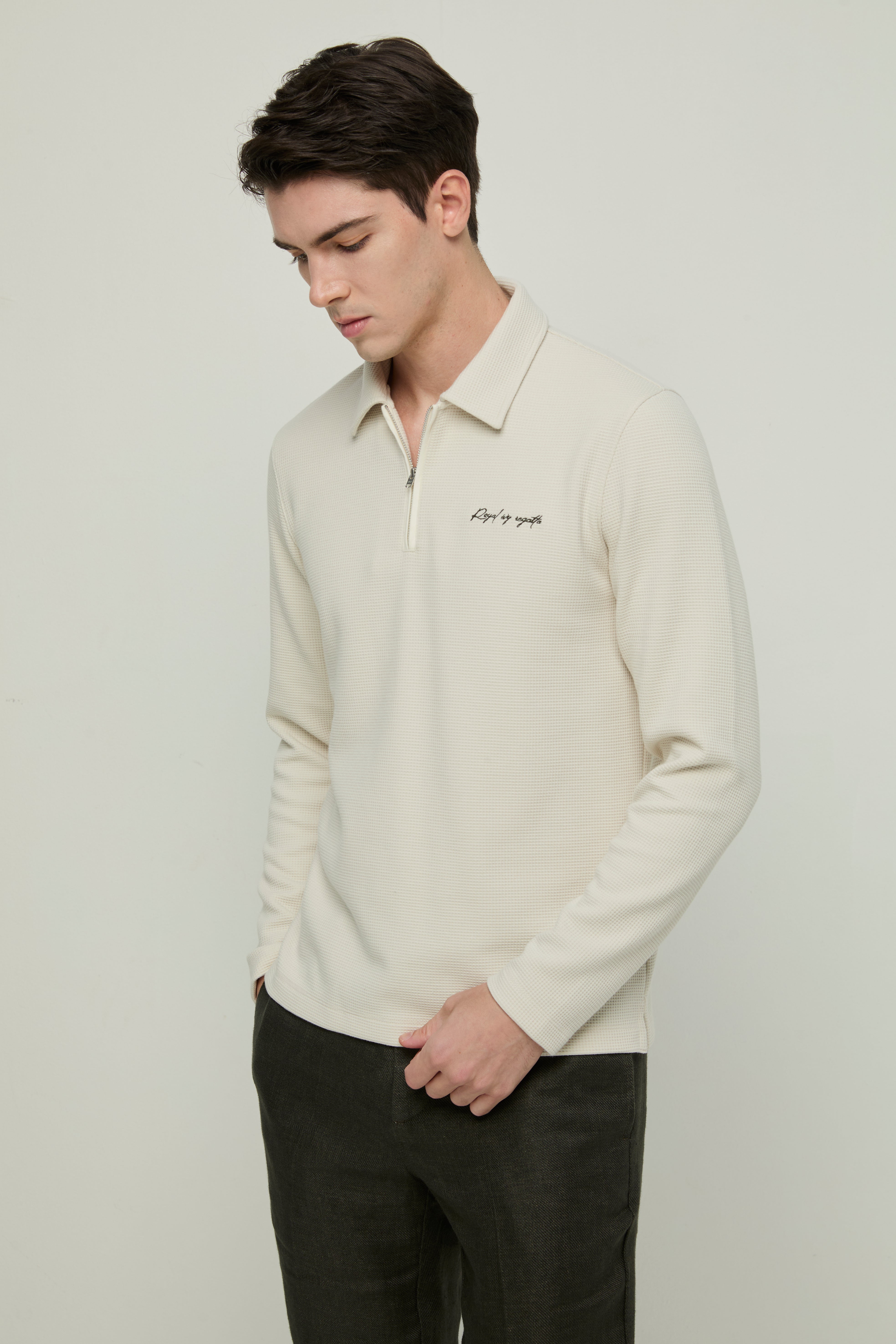 ZIPPER POLO SWEATSHIRT