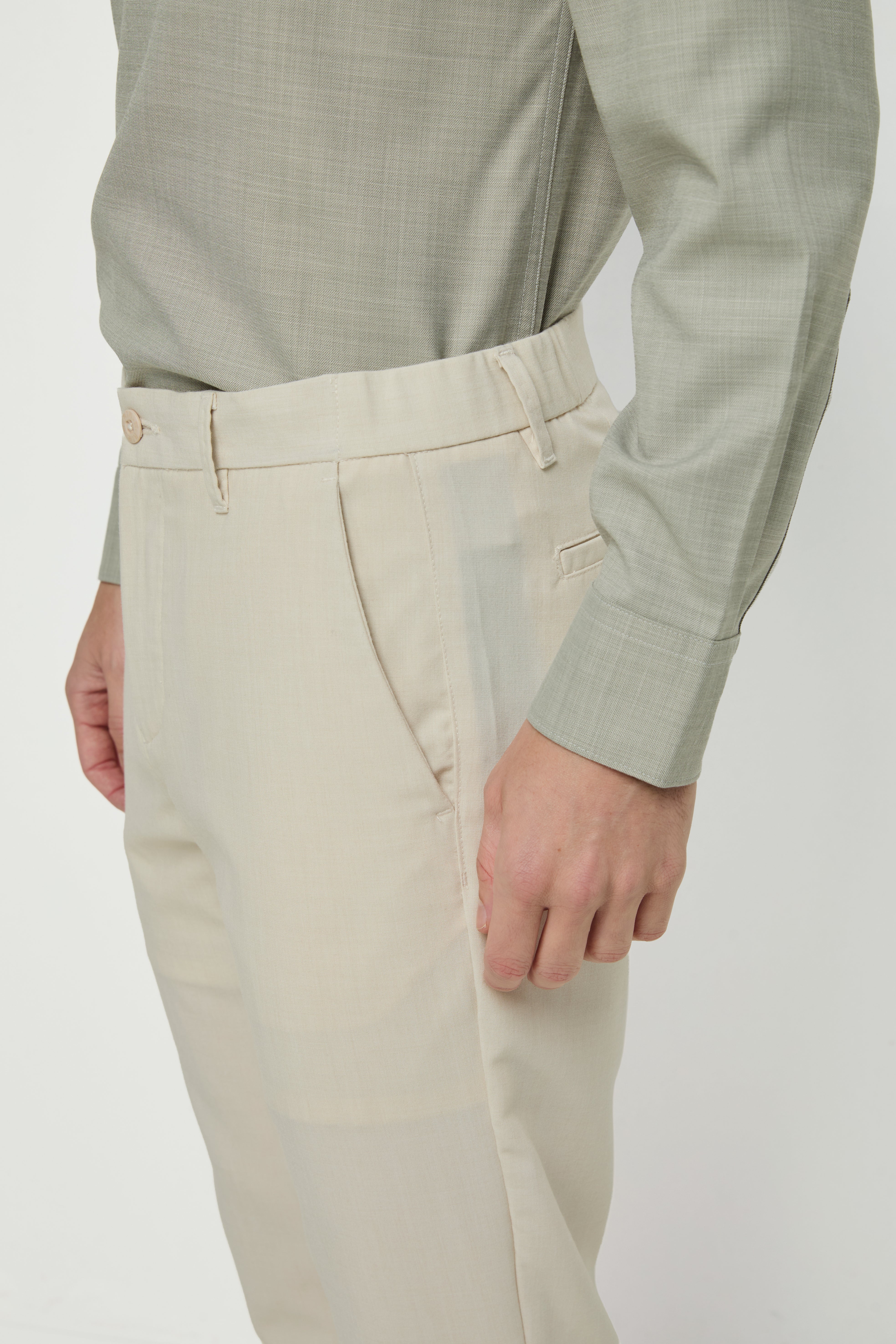 STRAIGHT CUT TROUSERS