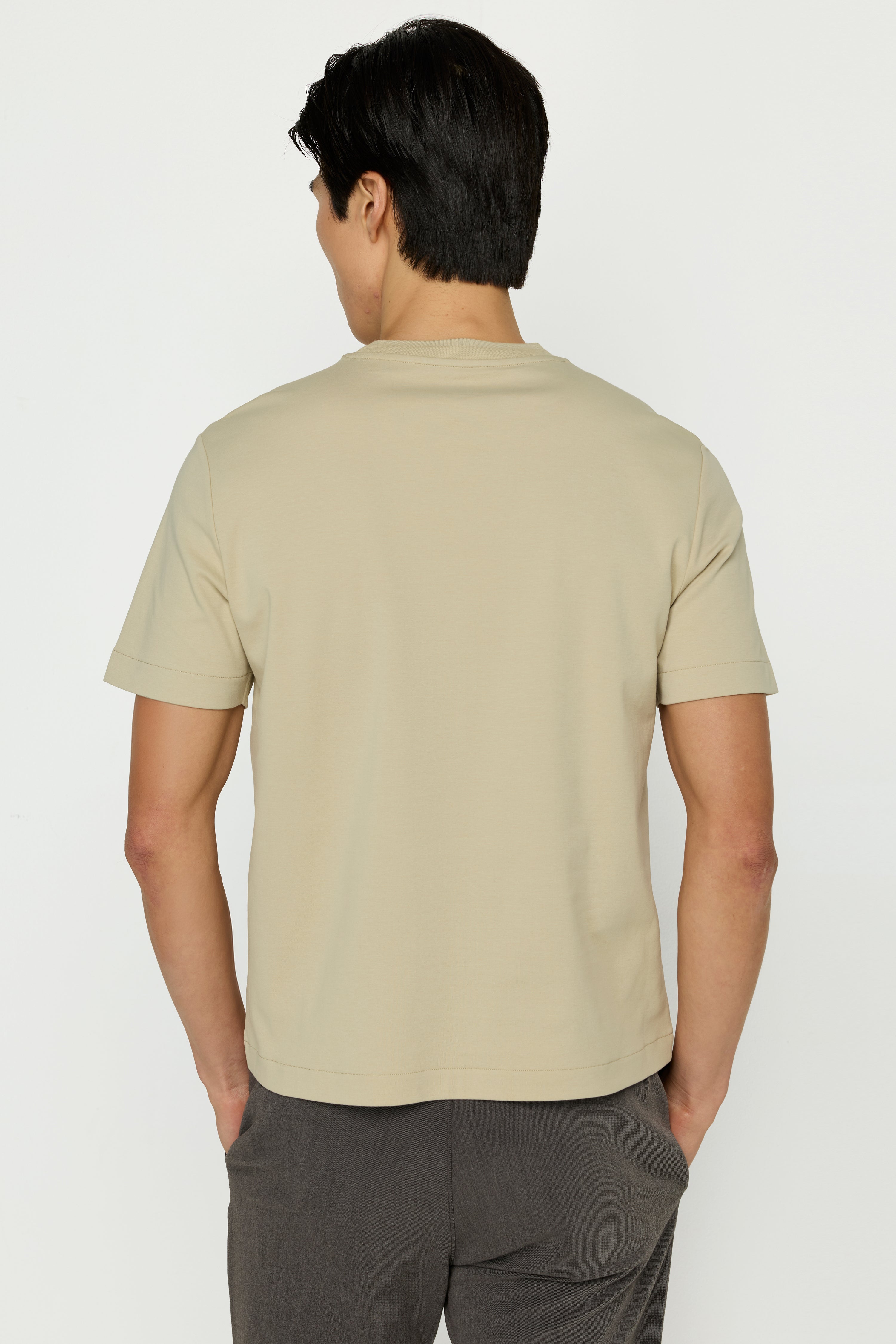 เสื้อยืดผ้าฝ้ายทรงปกติ