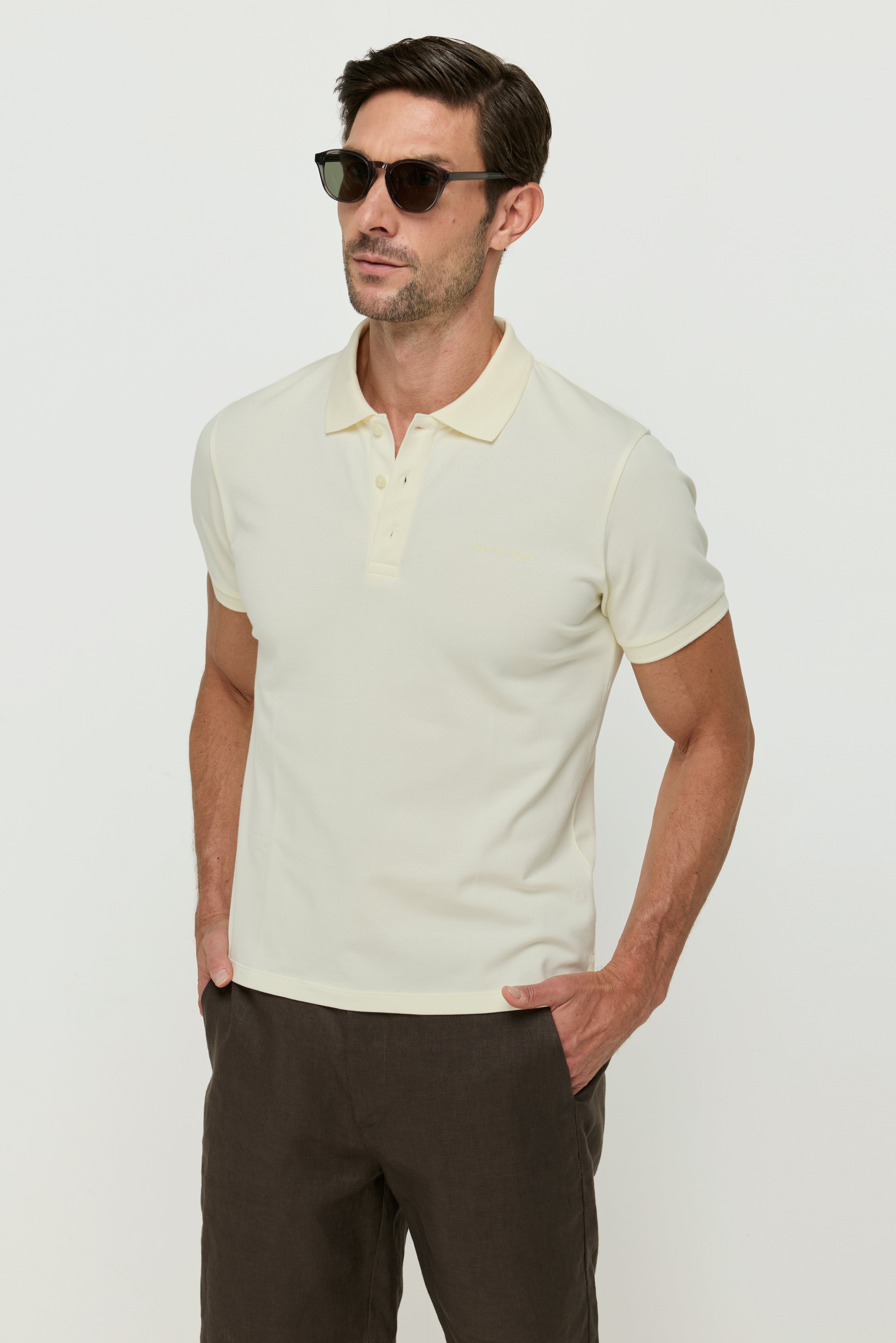 เสื้อโปโลผ้าปิเก้