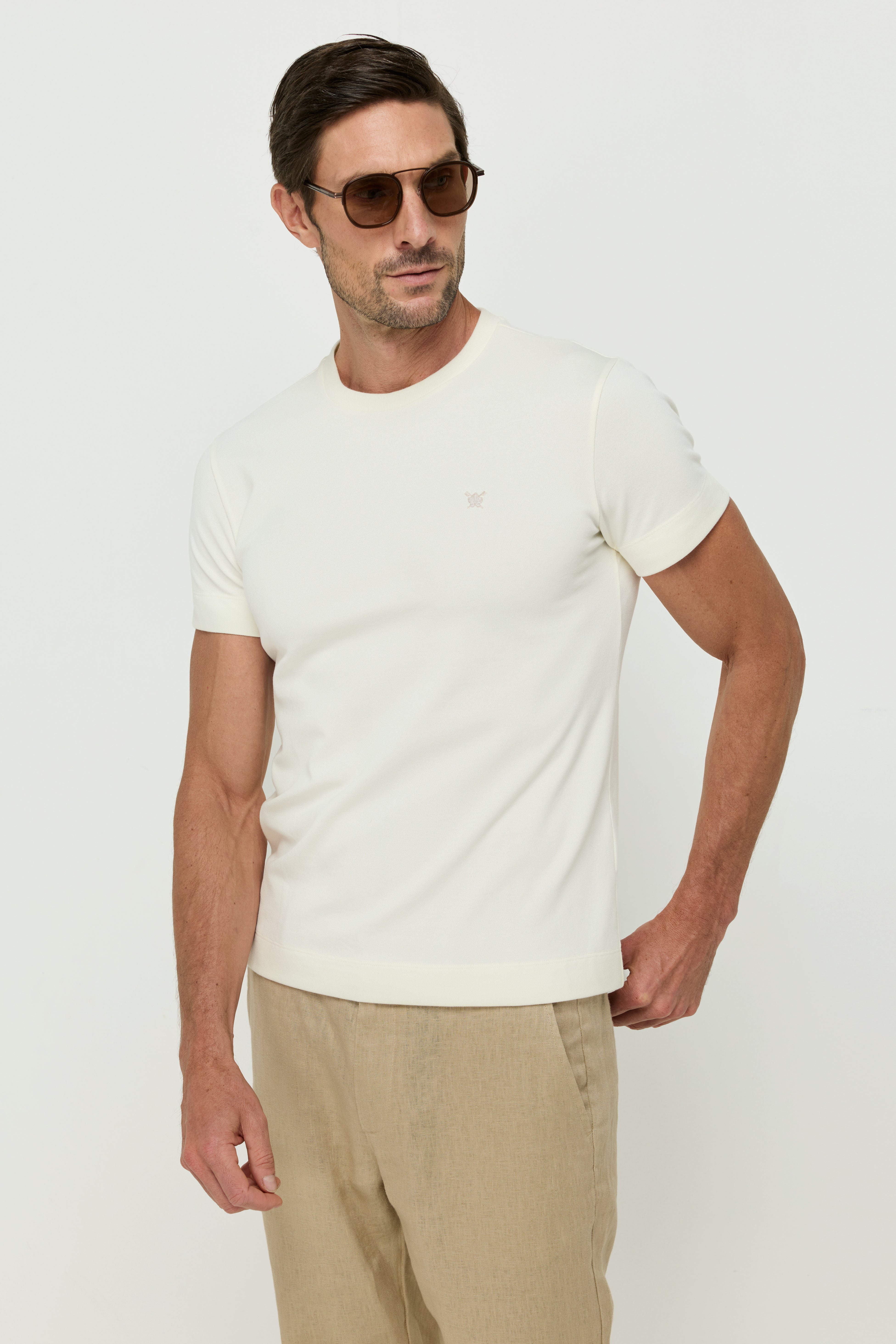 เสื้อยืดคอกลมผ้าปิเก้