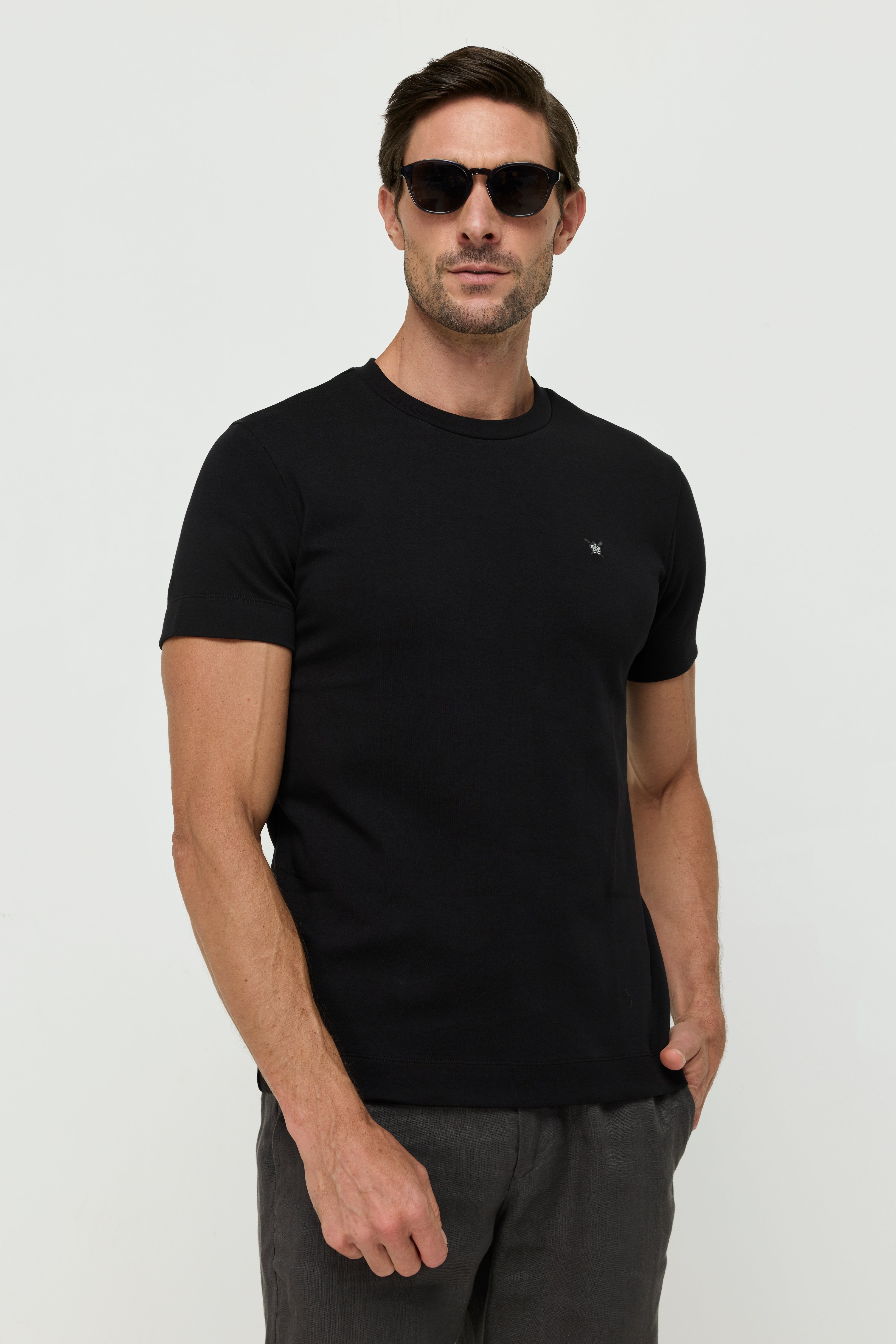 เสื้อยืดคอกลมผ้าฝ้าย