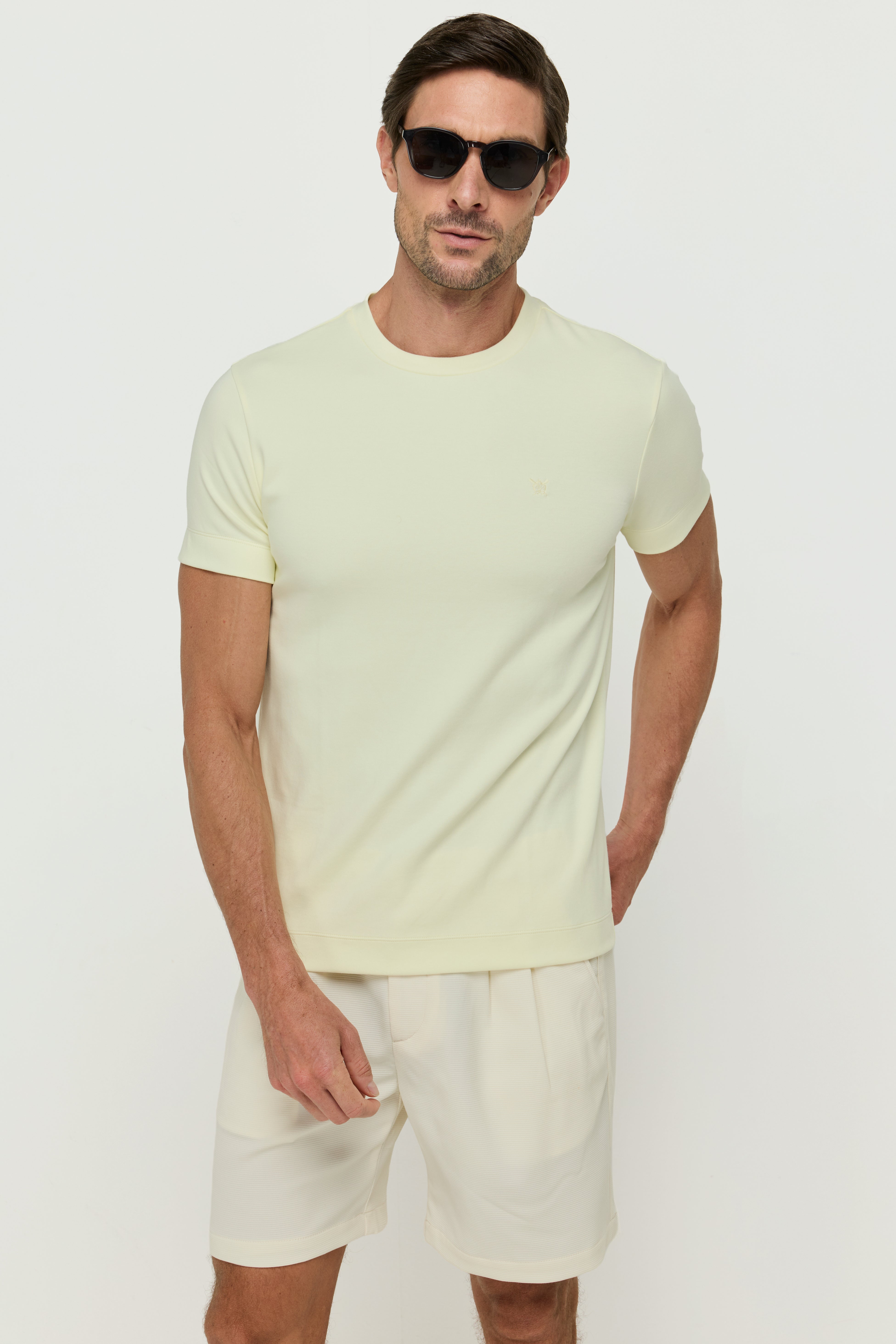 เสื้อยืดคอกลมผ้าฝ้าย