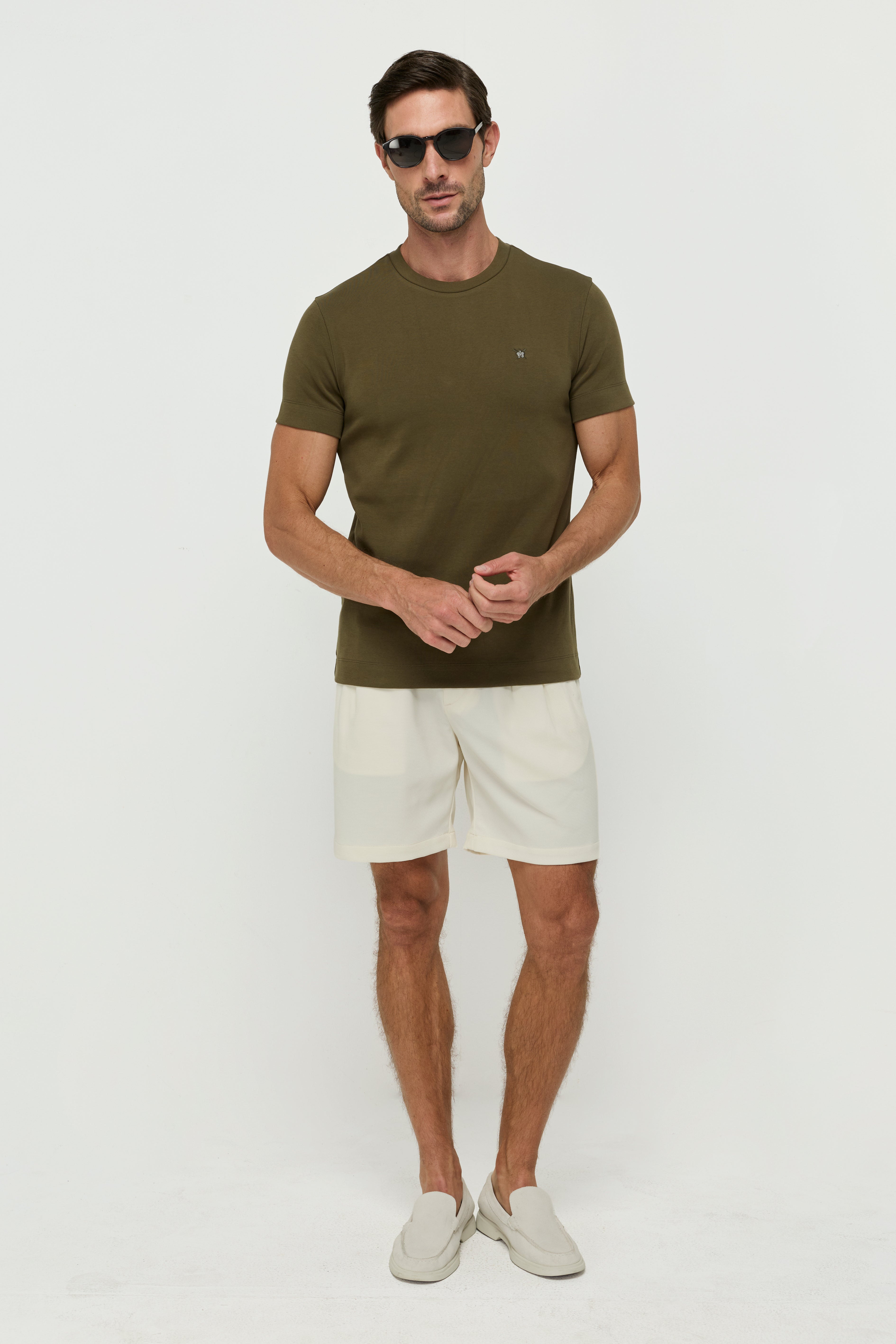 เสื้อยืดคอกลมผ้าฝ้าย