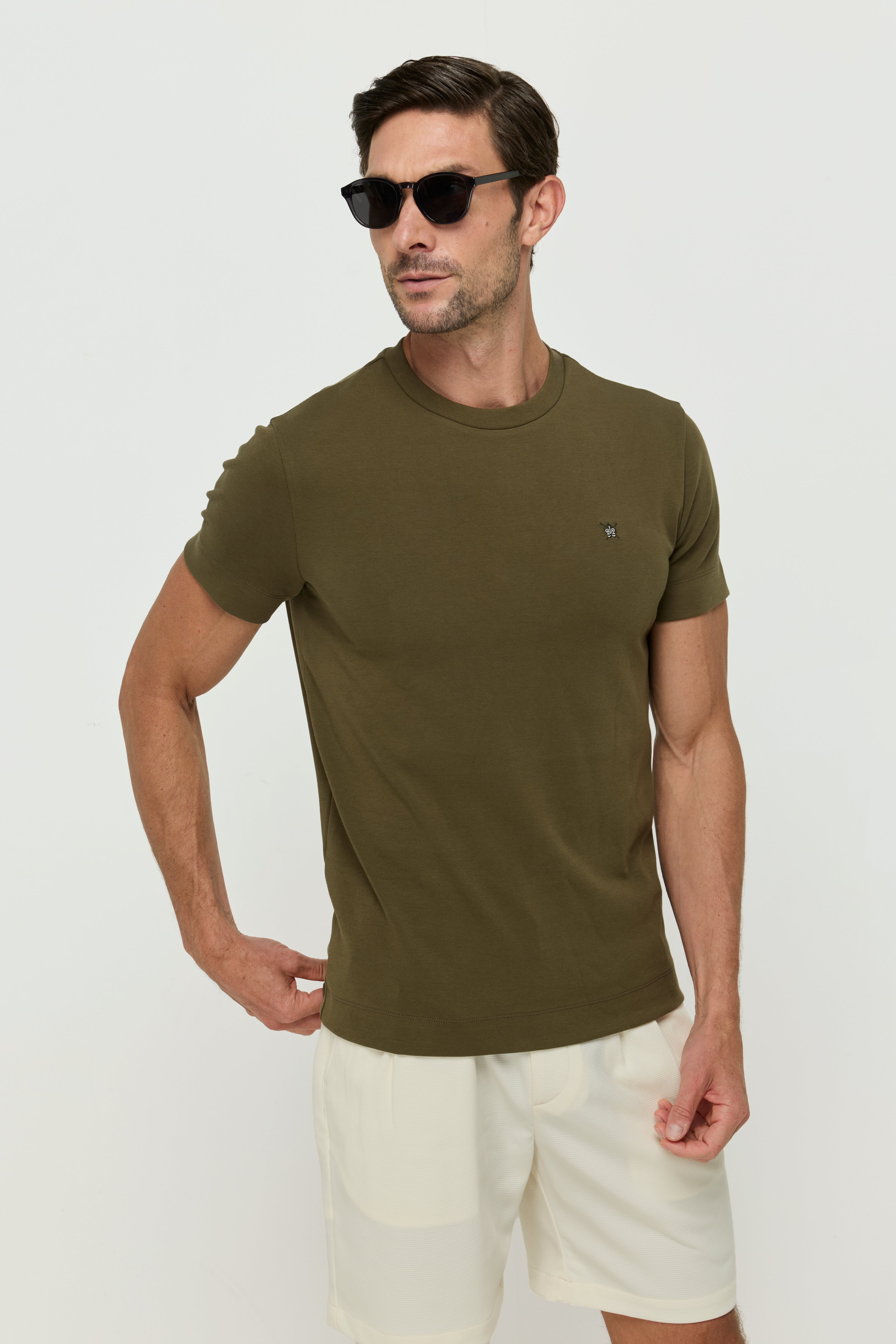 เสื้อยืดคอกลมผ้าฝ้าย