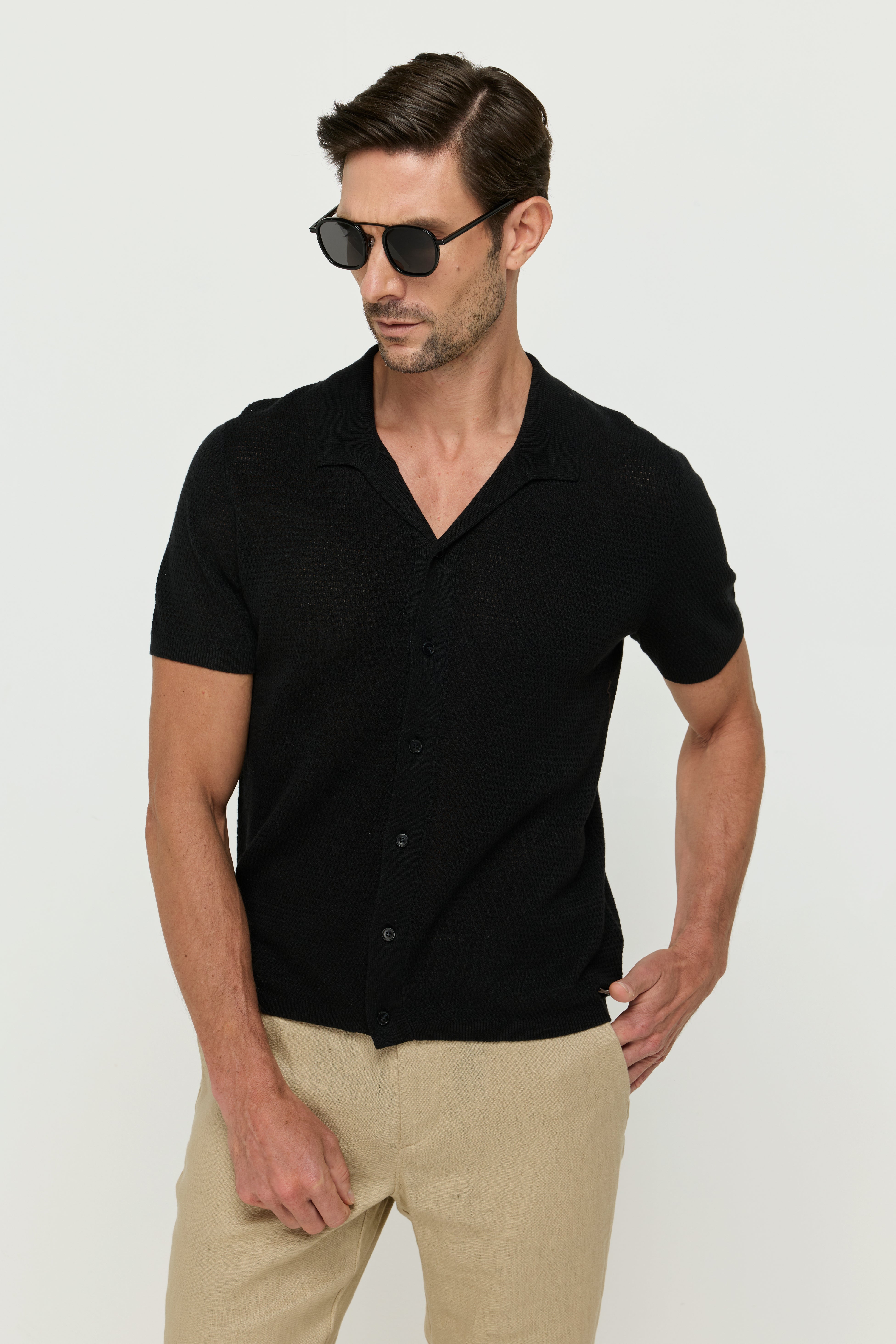 เสื้อเชิ้ตผ้าลินินถัก