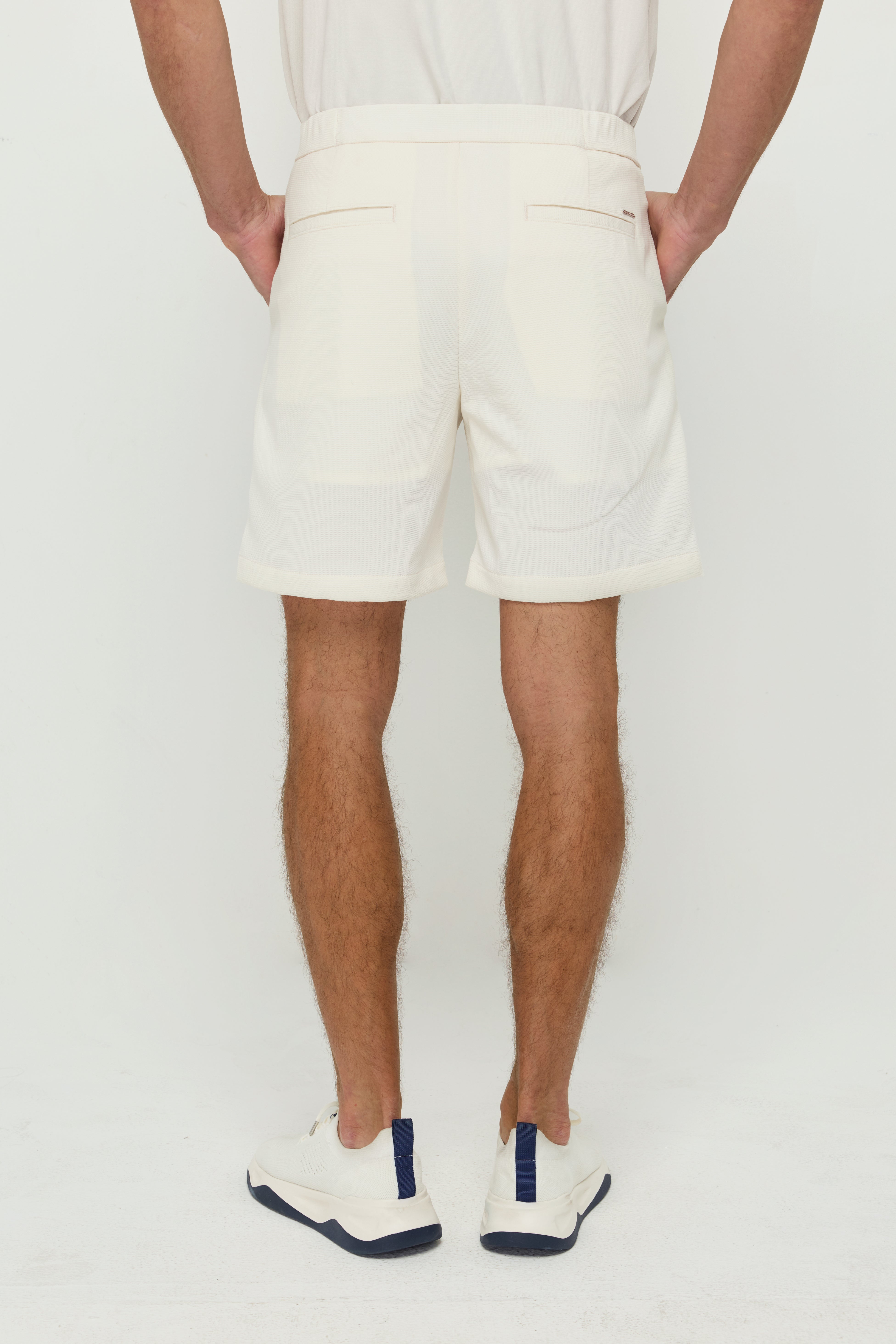 TAILORED PLEATED SUMMER SHORTS