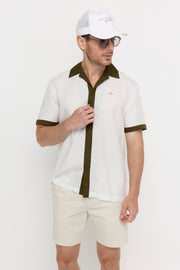เสื้อเชิ้ตรีสอร์ท