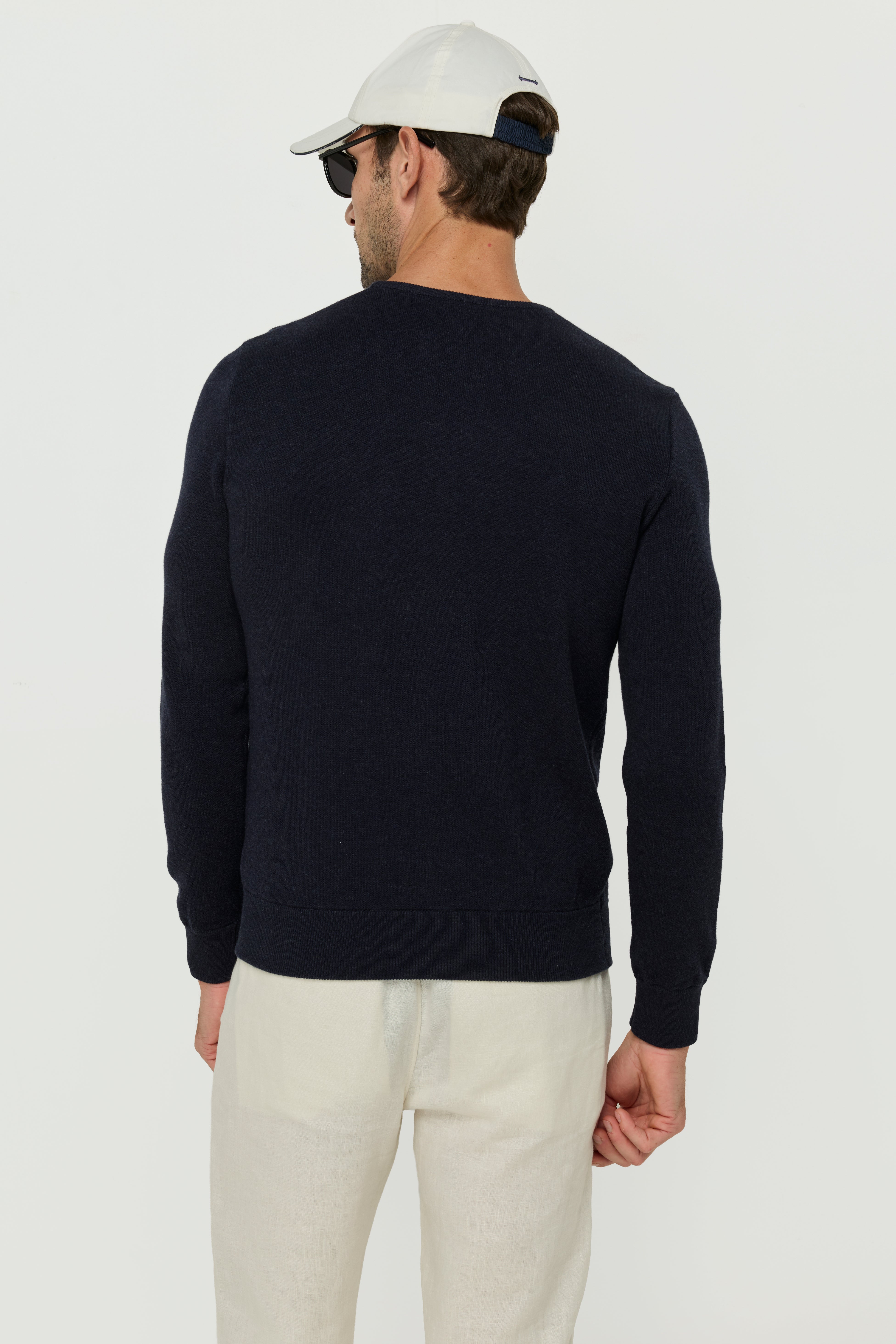 CREWNECK KNIT SWEATER