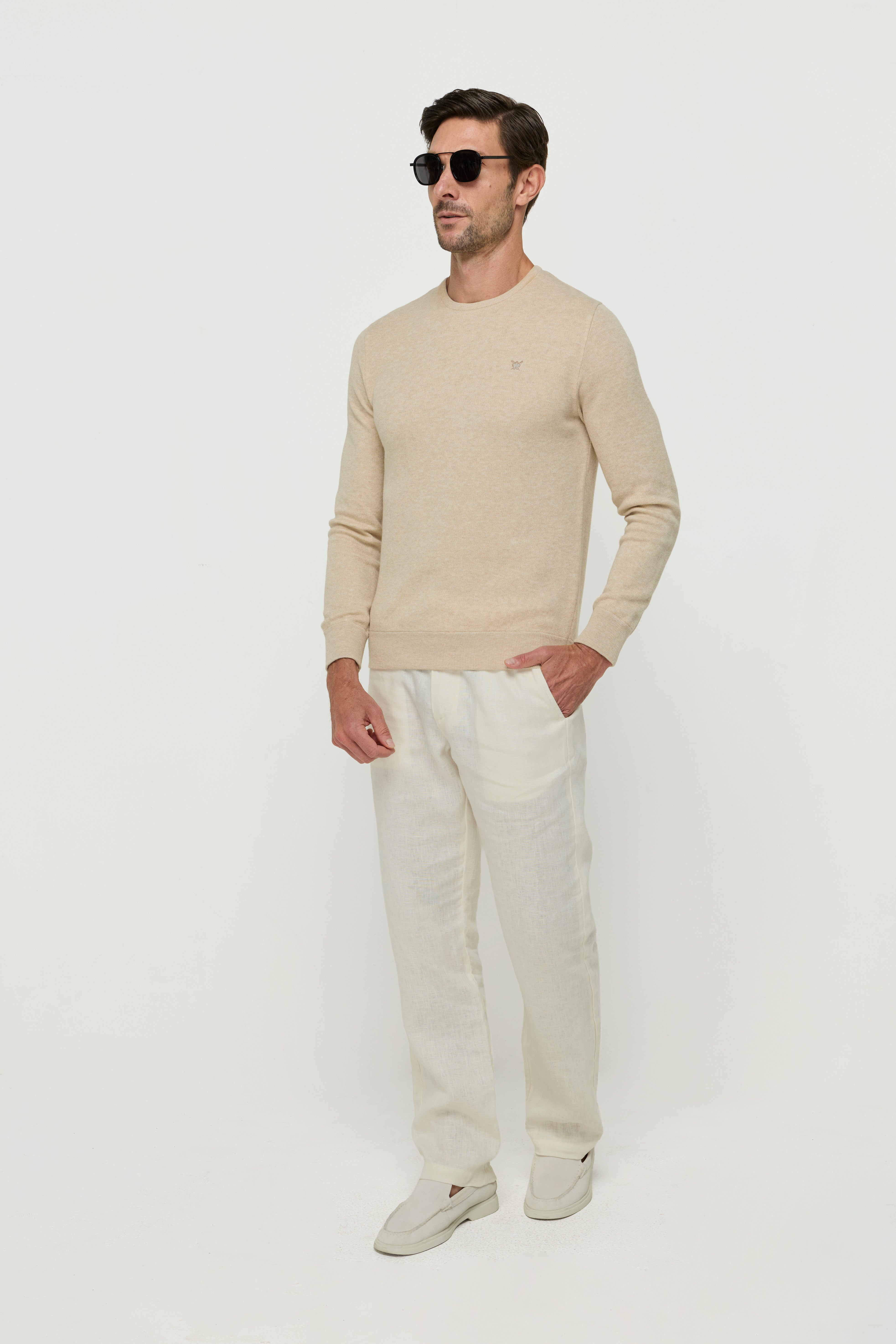 CREWNECK KNIT SWEATER