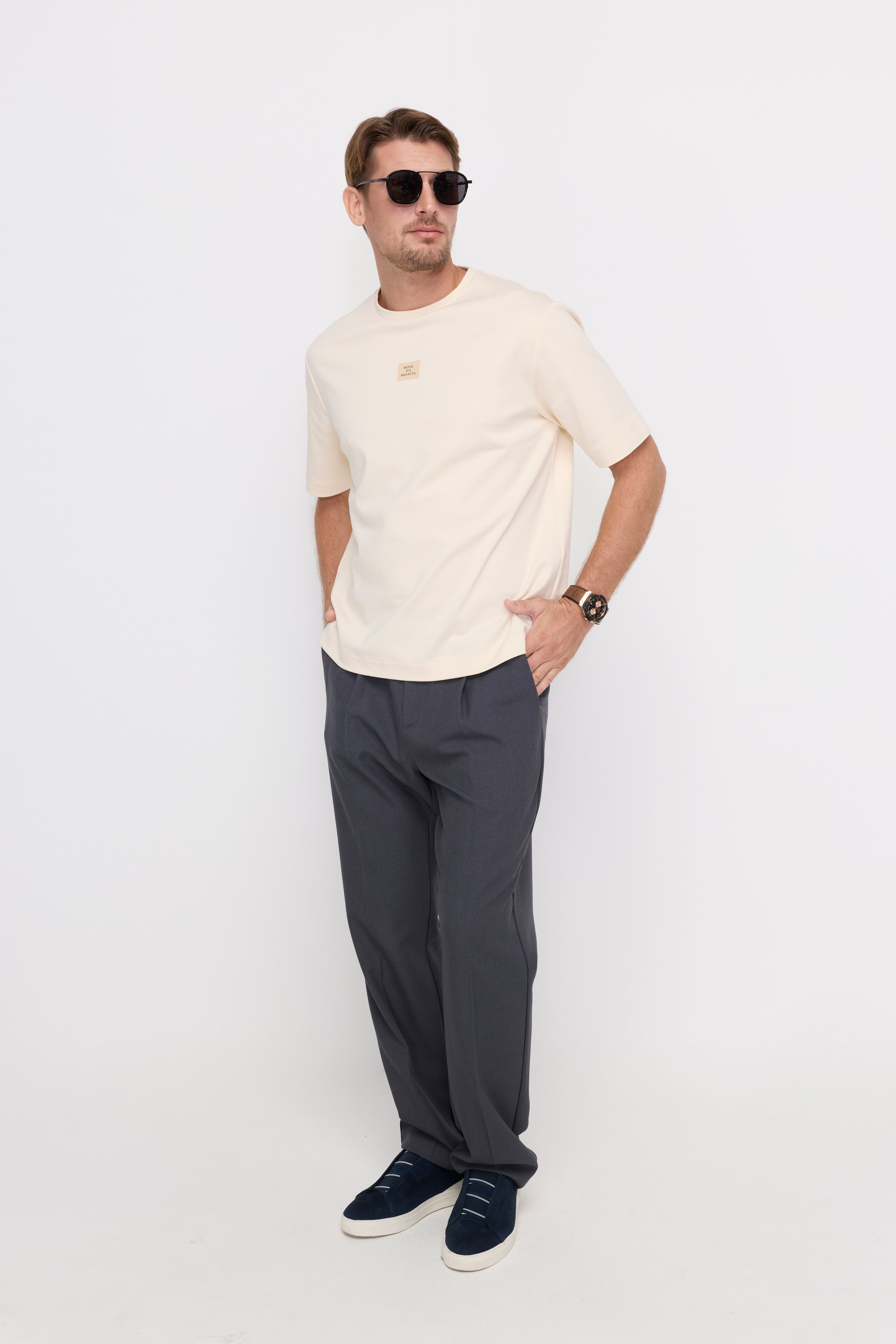 MINIMAL LOGO PATCH CREWNECK T-SHIRT