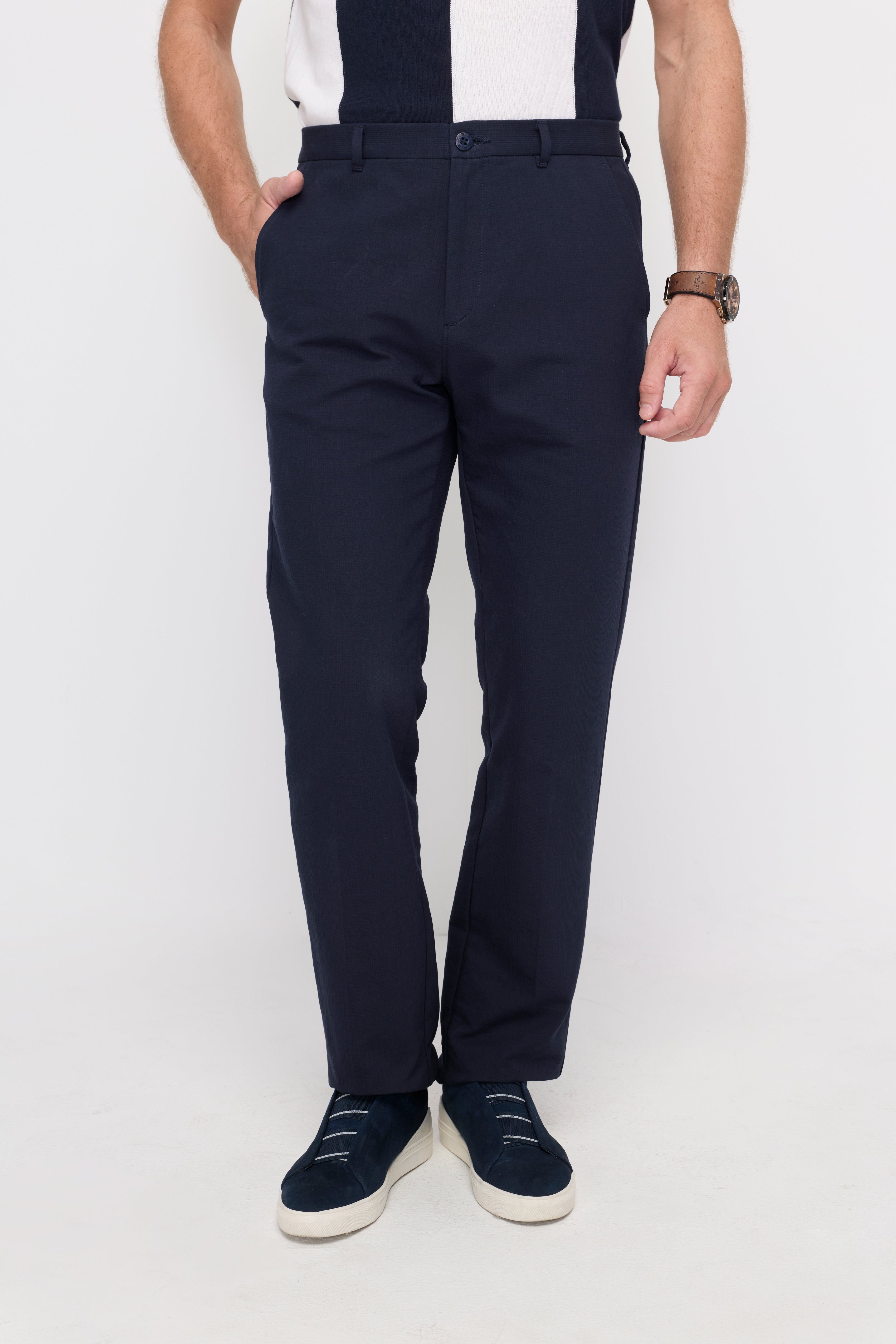 CLASSIC STRAIGHT-LEG TAILORED TROUSERS