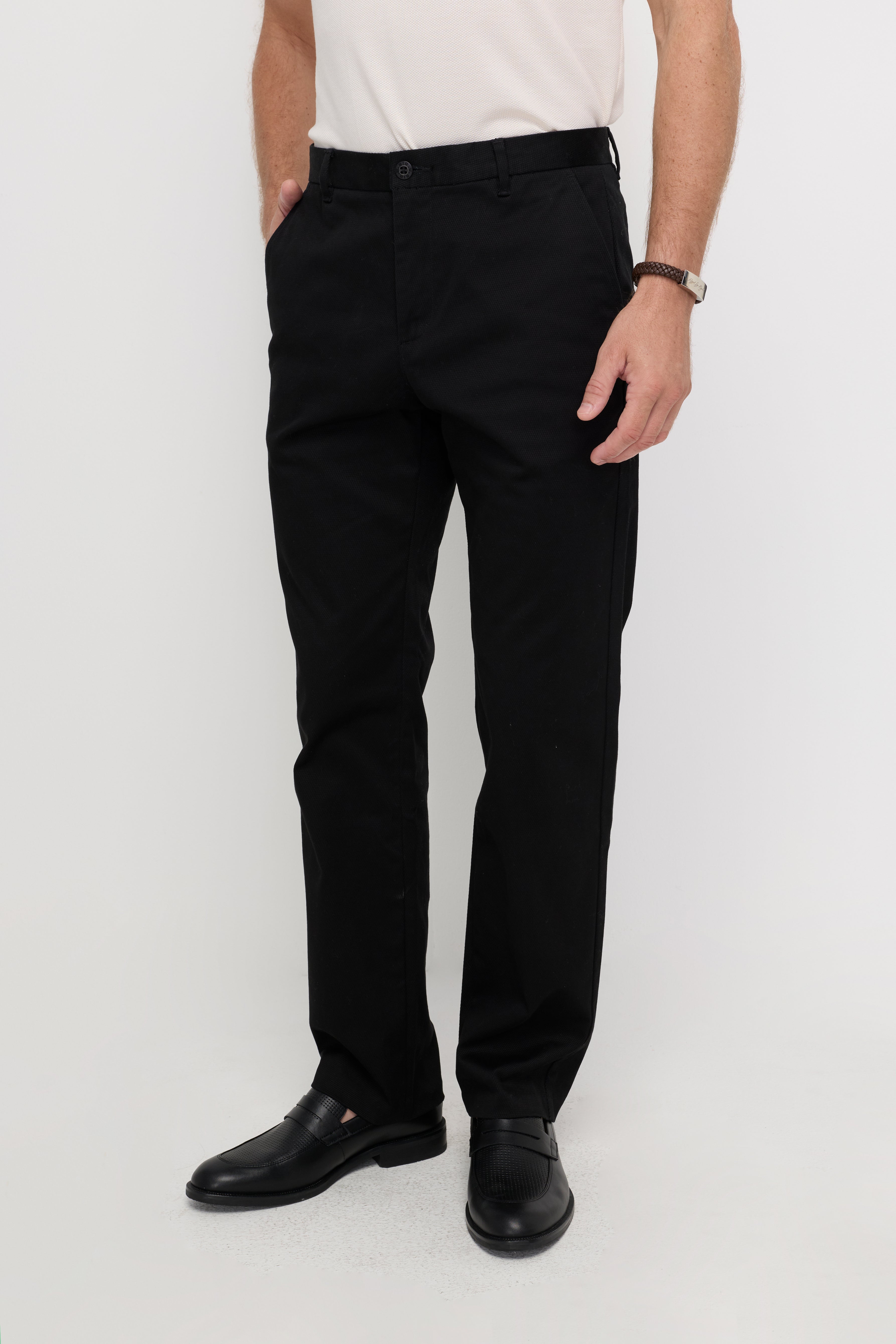 CLASSIC TAILORED STRAIGHT-LEG TROUSERS