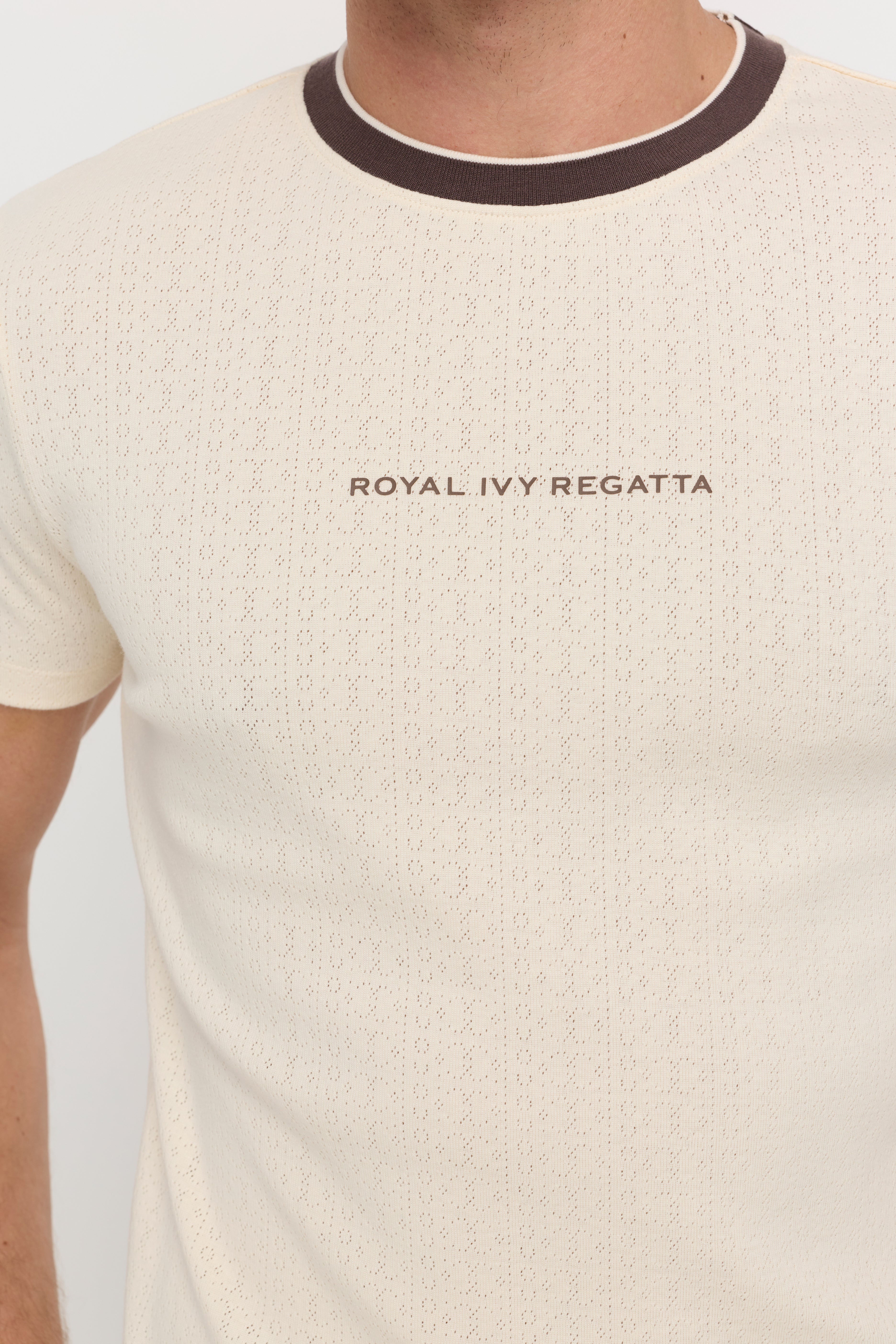 CONTRAST COLLAR LOGO T-SHIRT