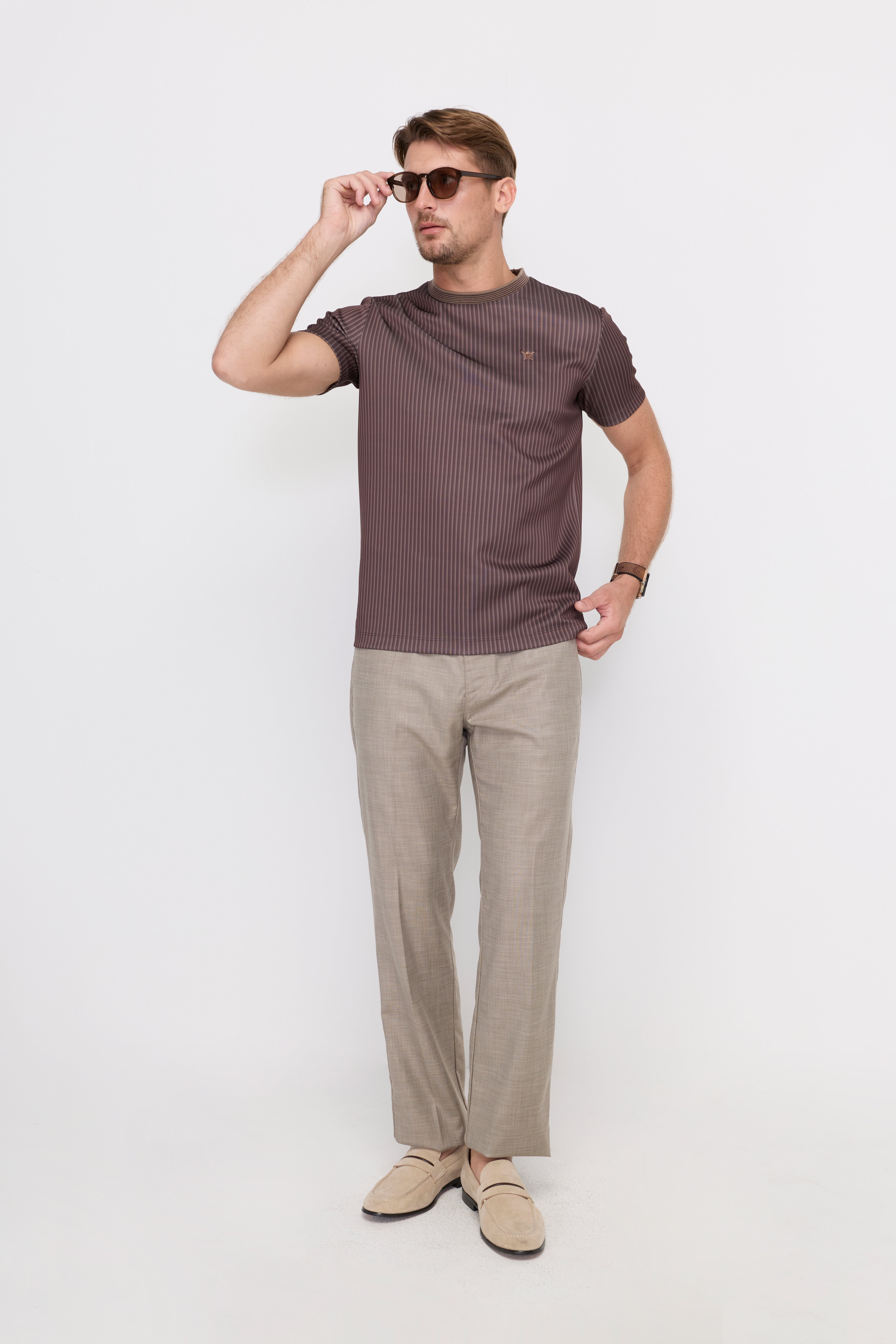 FINE STRIPE TEXTURED T-SHIRT