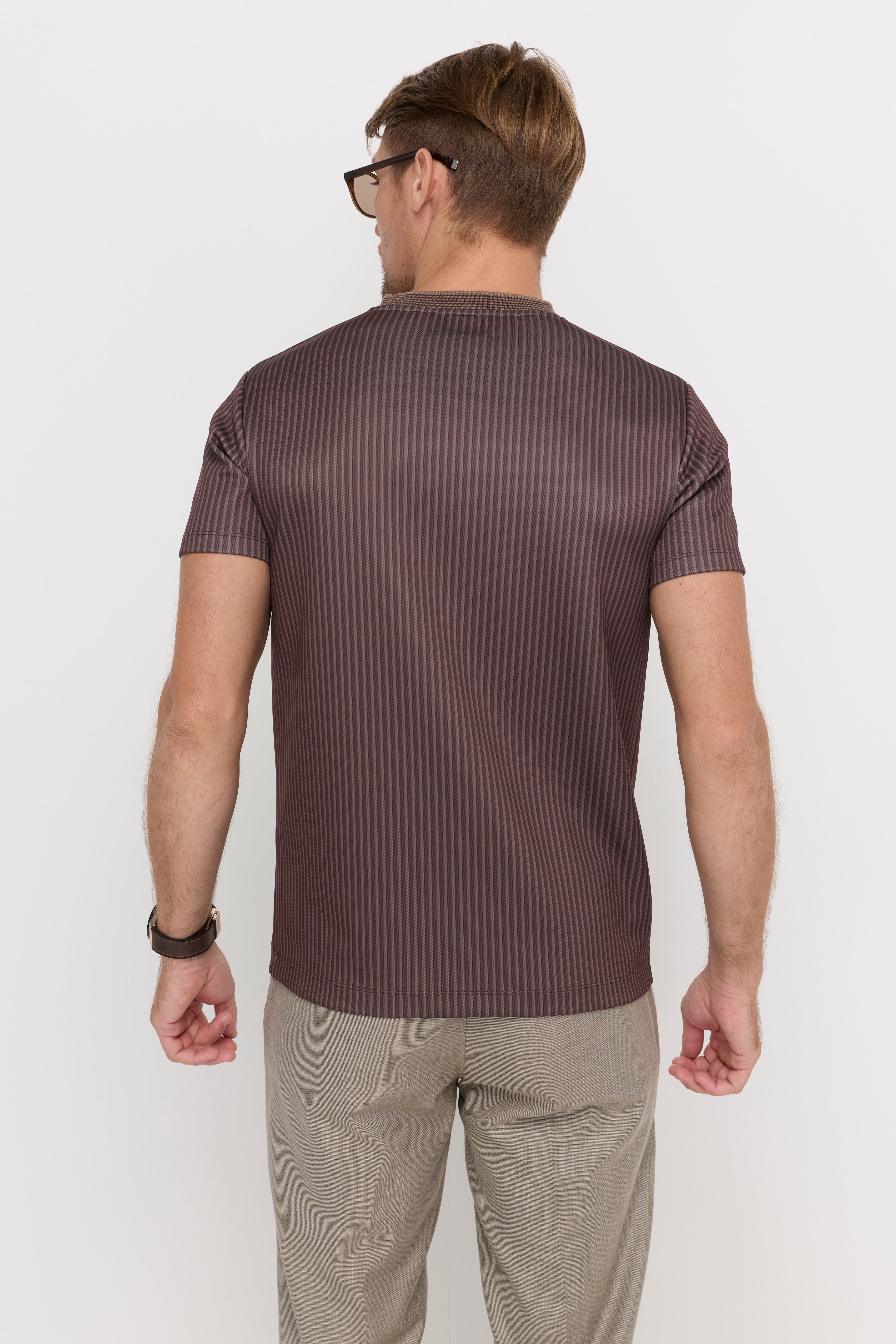 FINE STRIPE TEXTURED T-SHIRT
