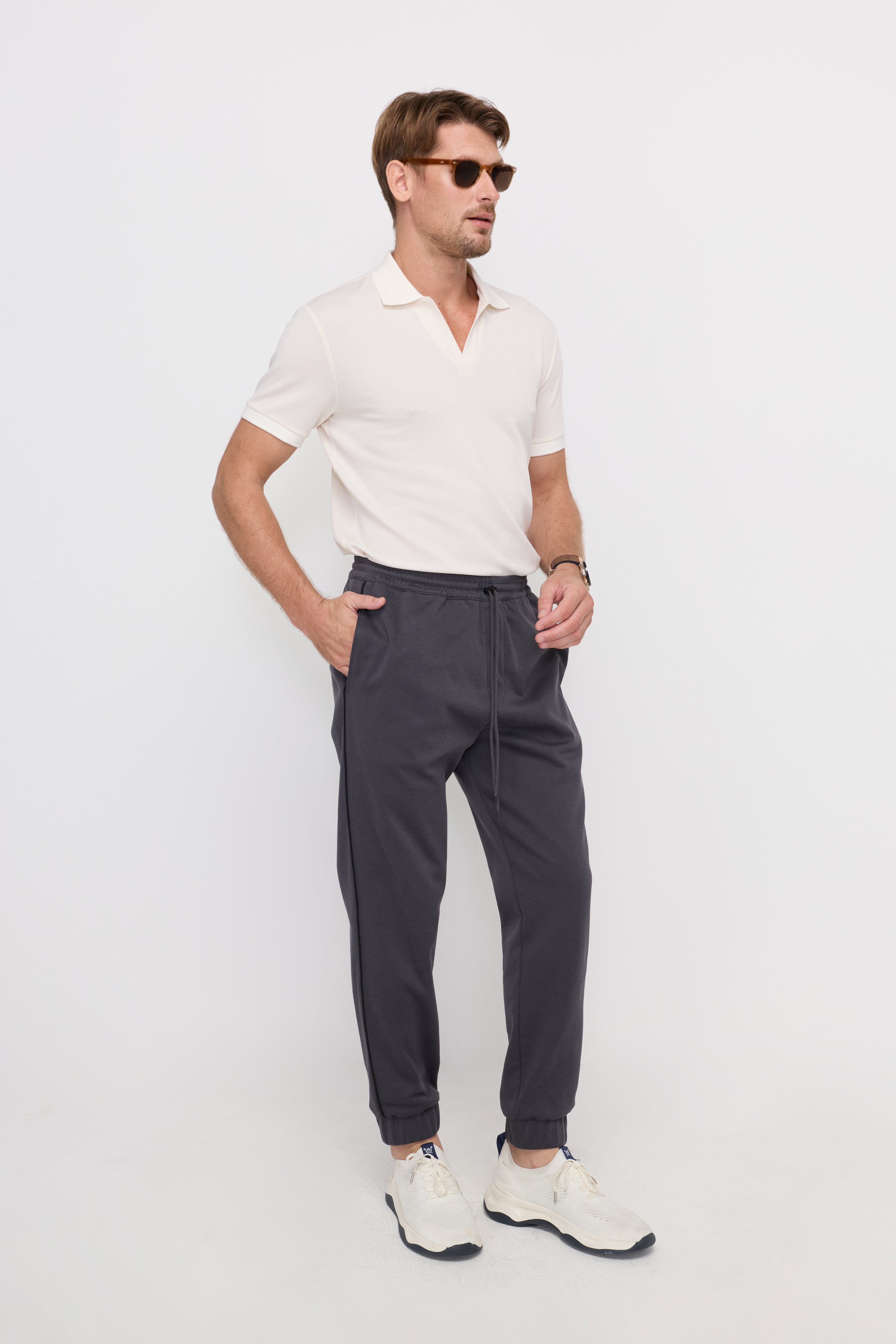 ESSENTIAL DRAWSTRING JOGGER PANTS