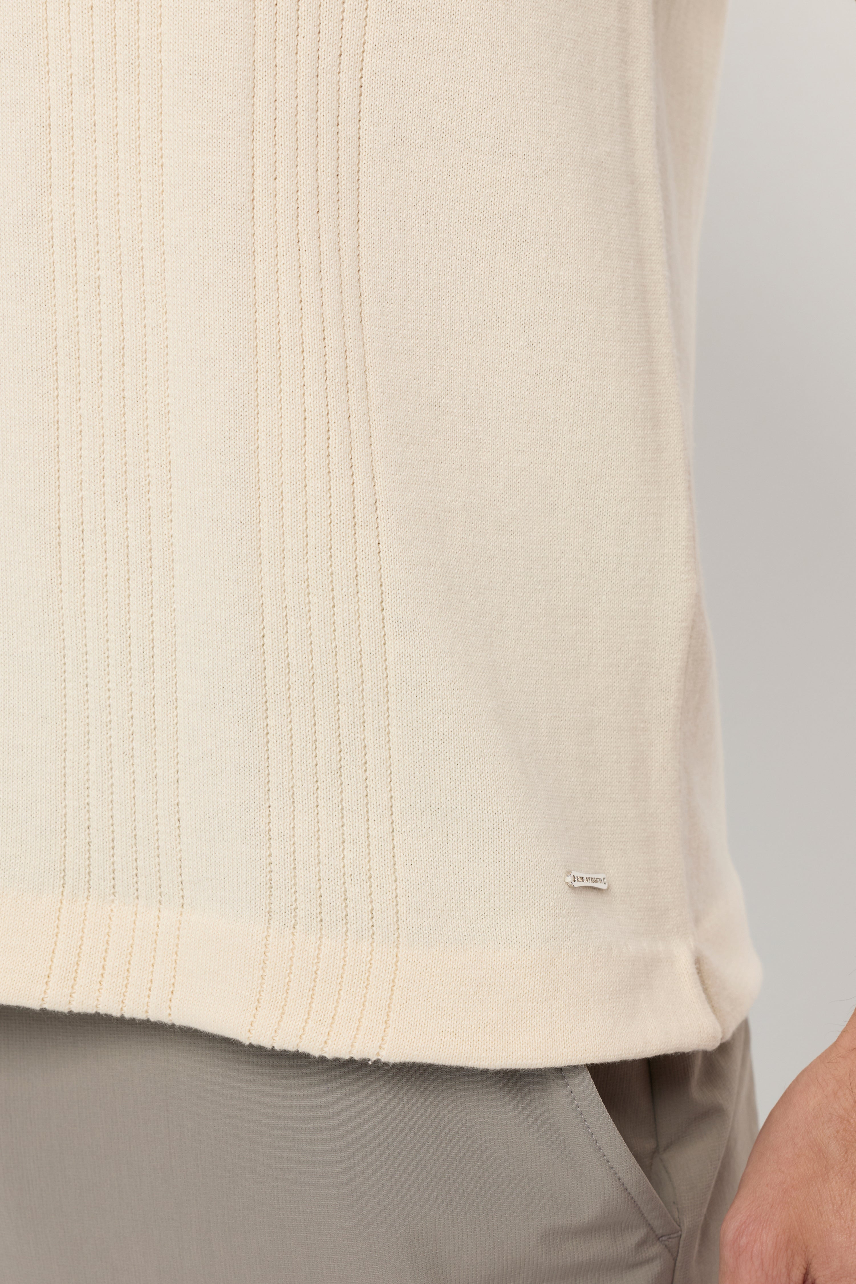 IVORY LINE KNIT POLO