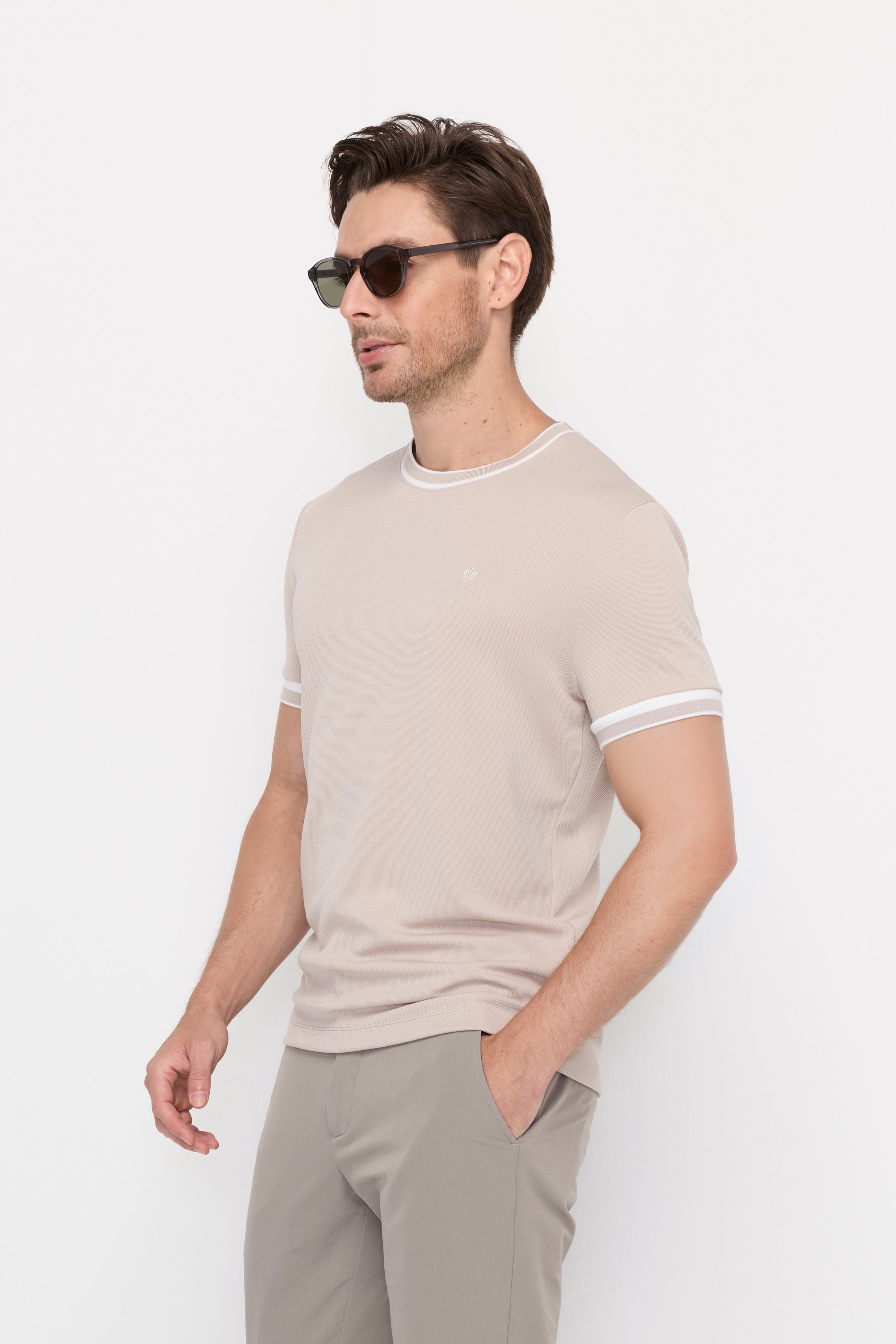 MINIMAL LUXE TEXTURED TEE