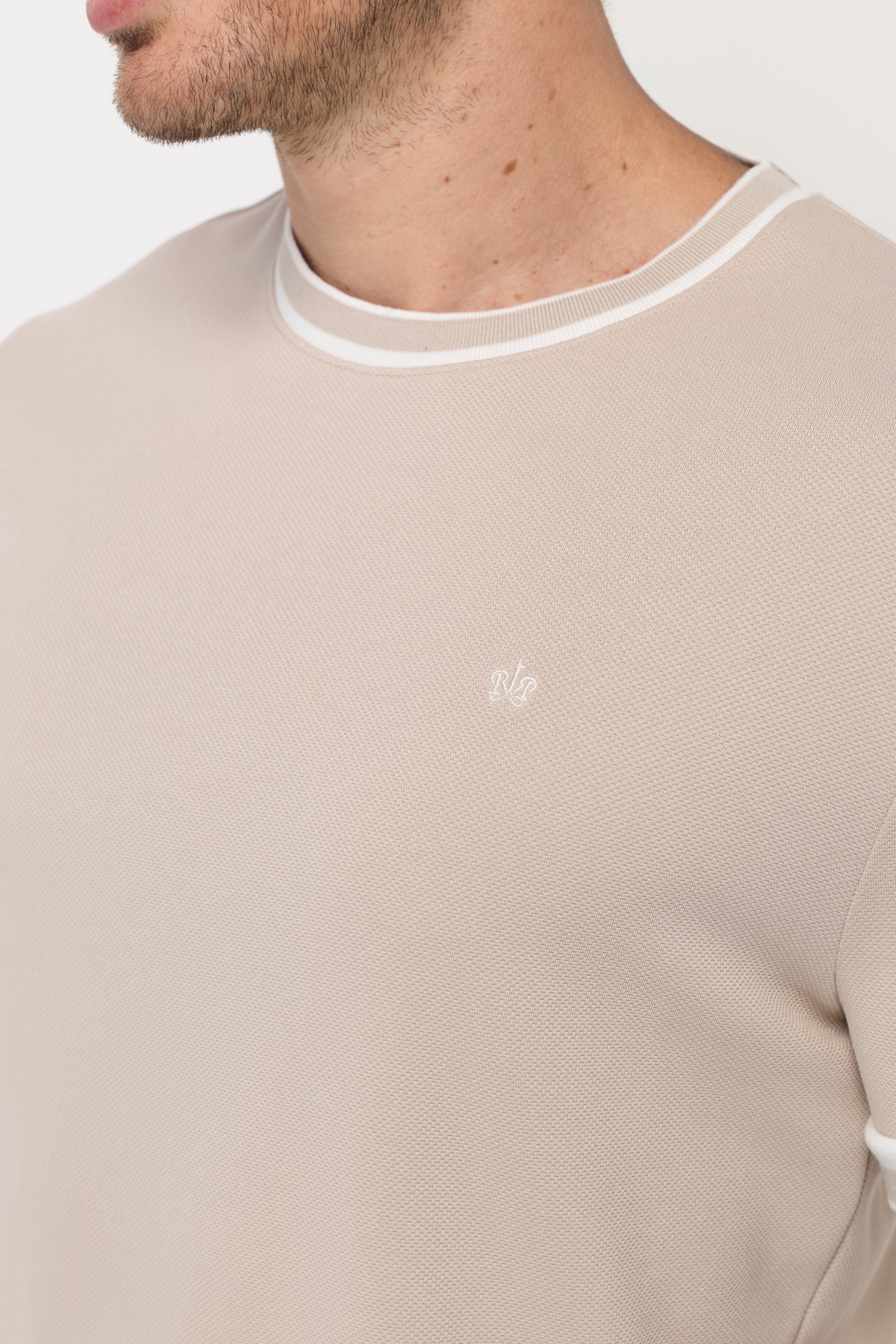 MINIMAL LUXE TEXTURED TEE