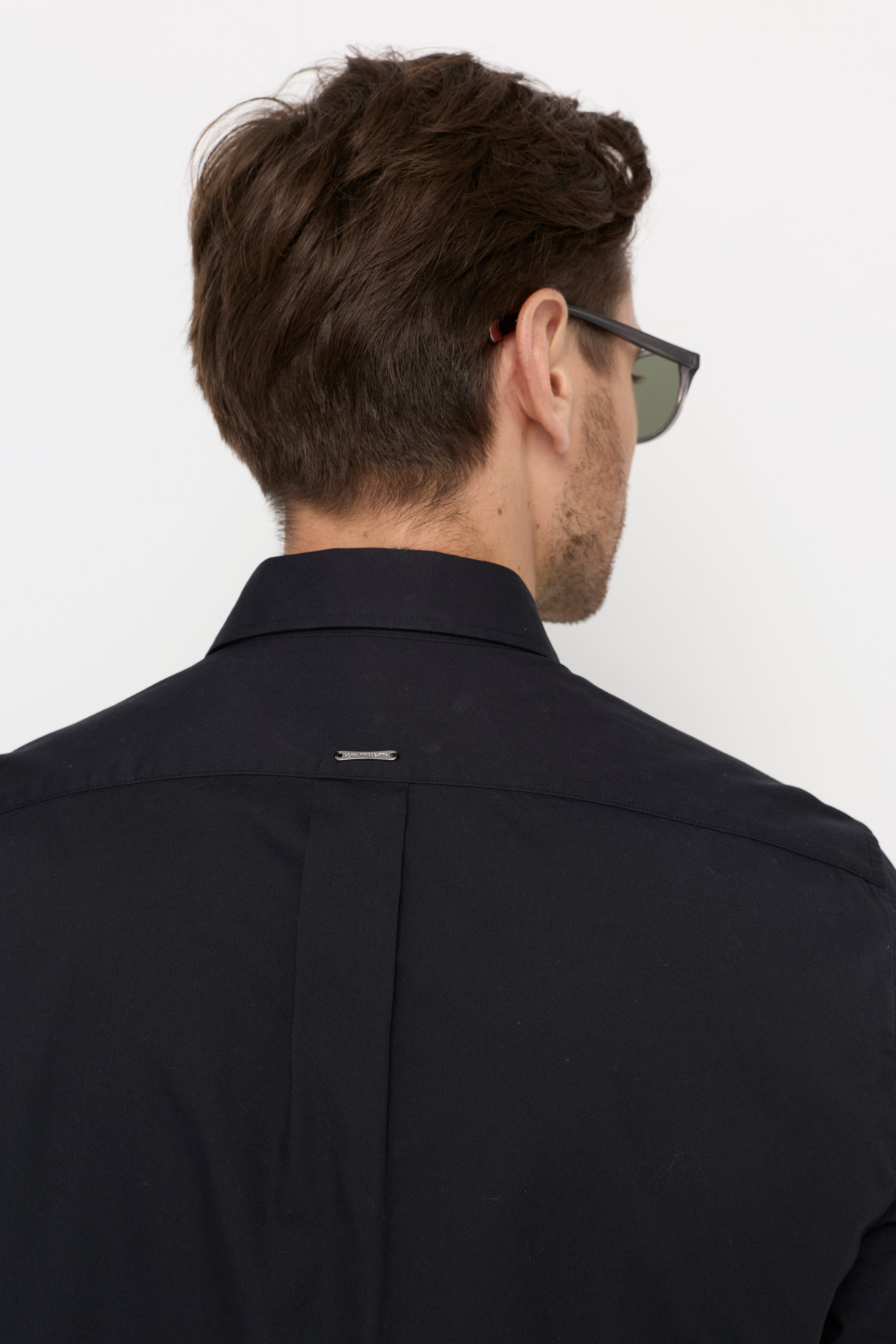 TWIN-POCKET LONG SLEEVE SHIRT