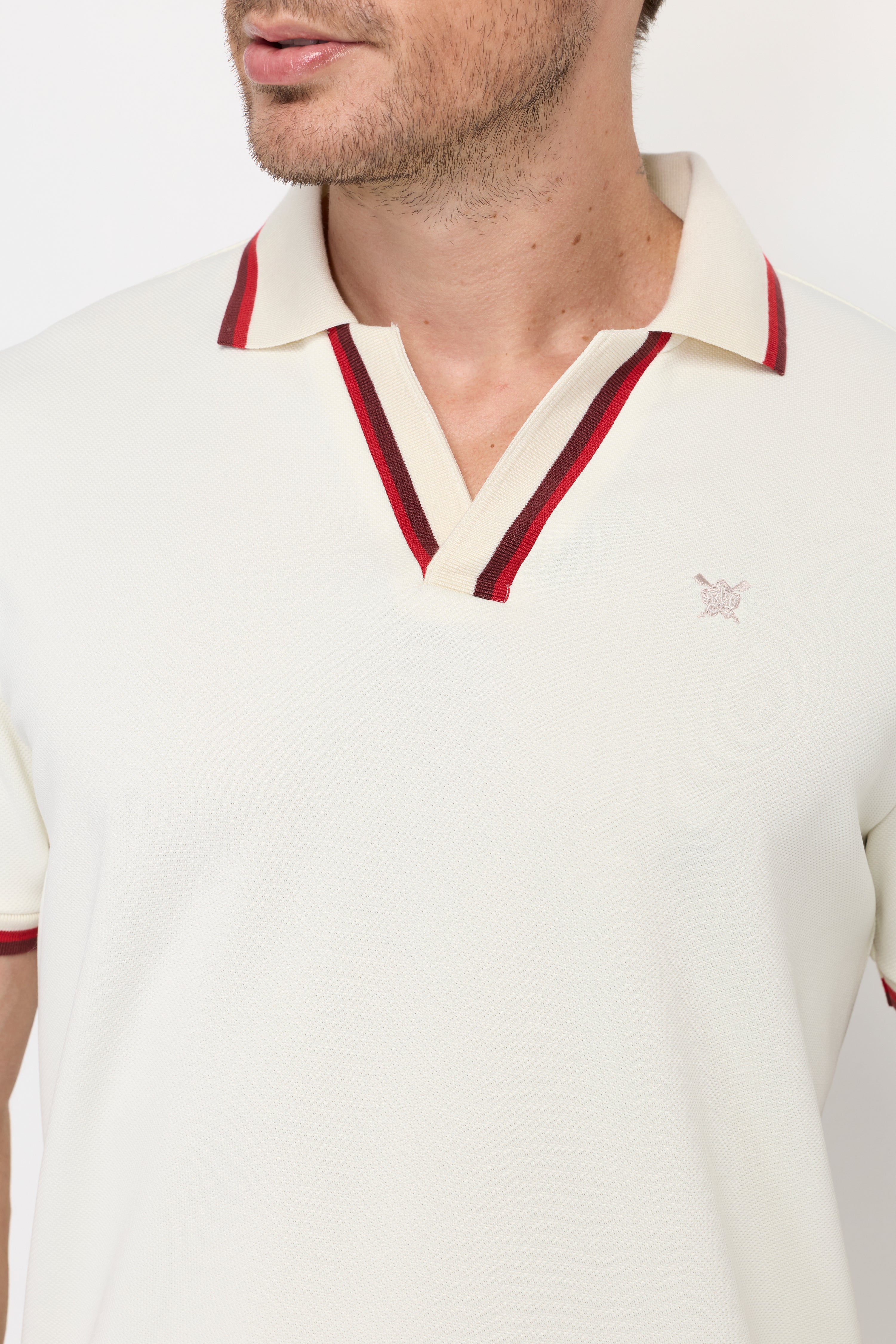 CONTRAST TRIM OPEN COLLAR POLO