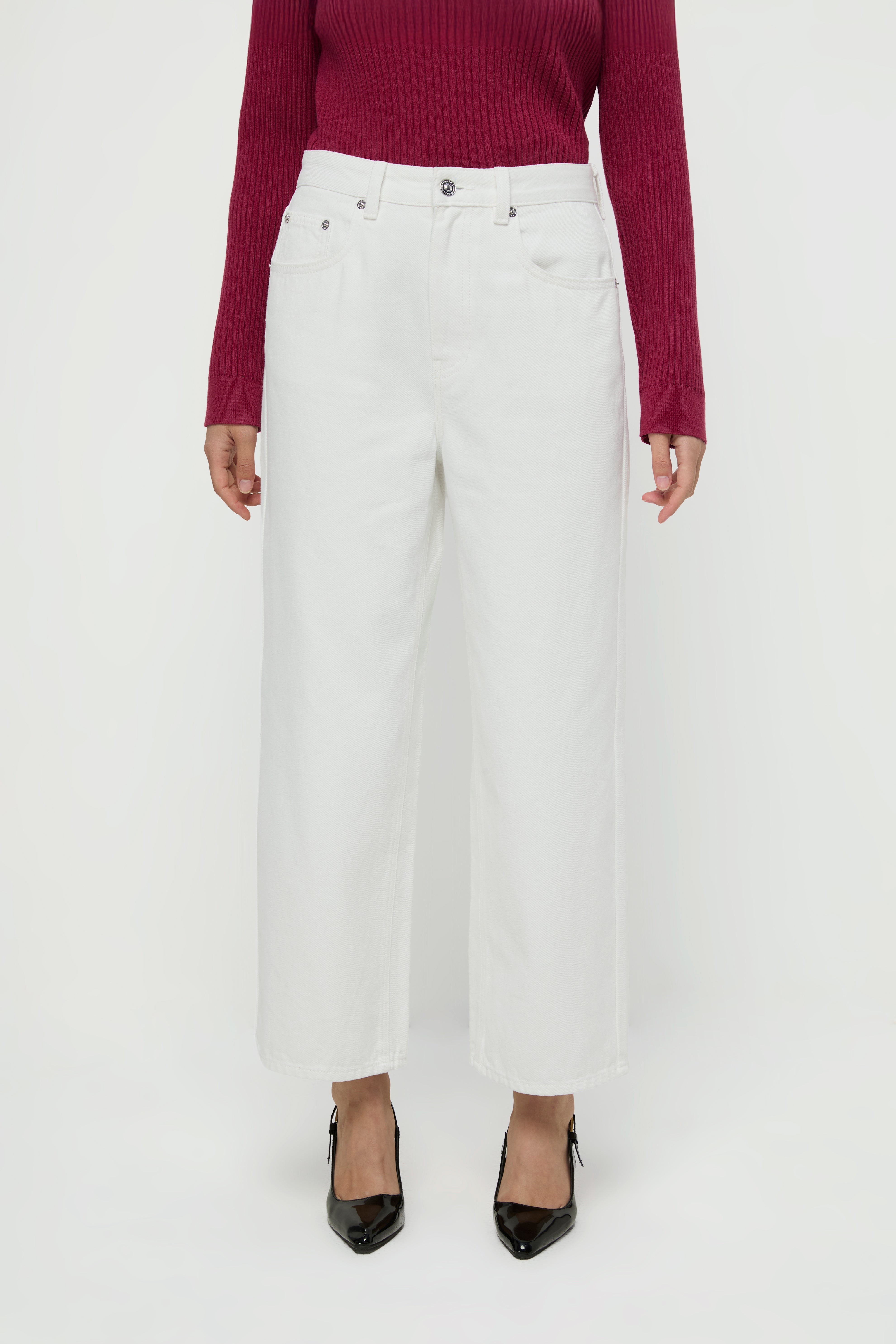 WIDE LEG ANKLE JEANS