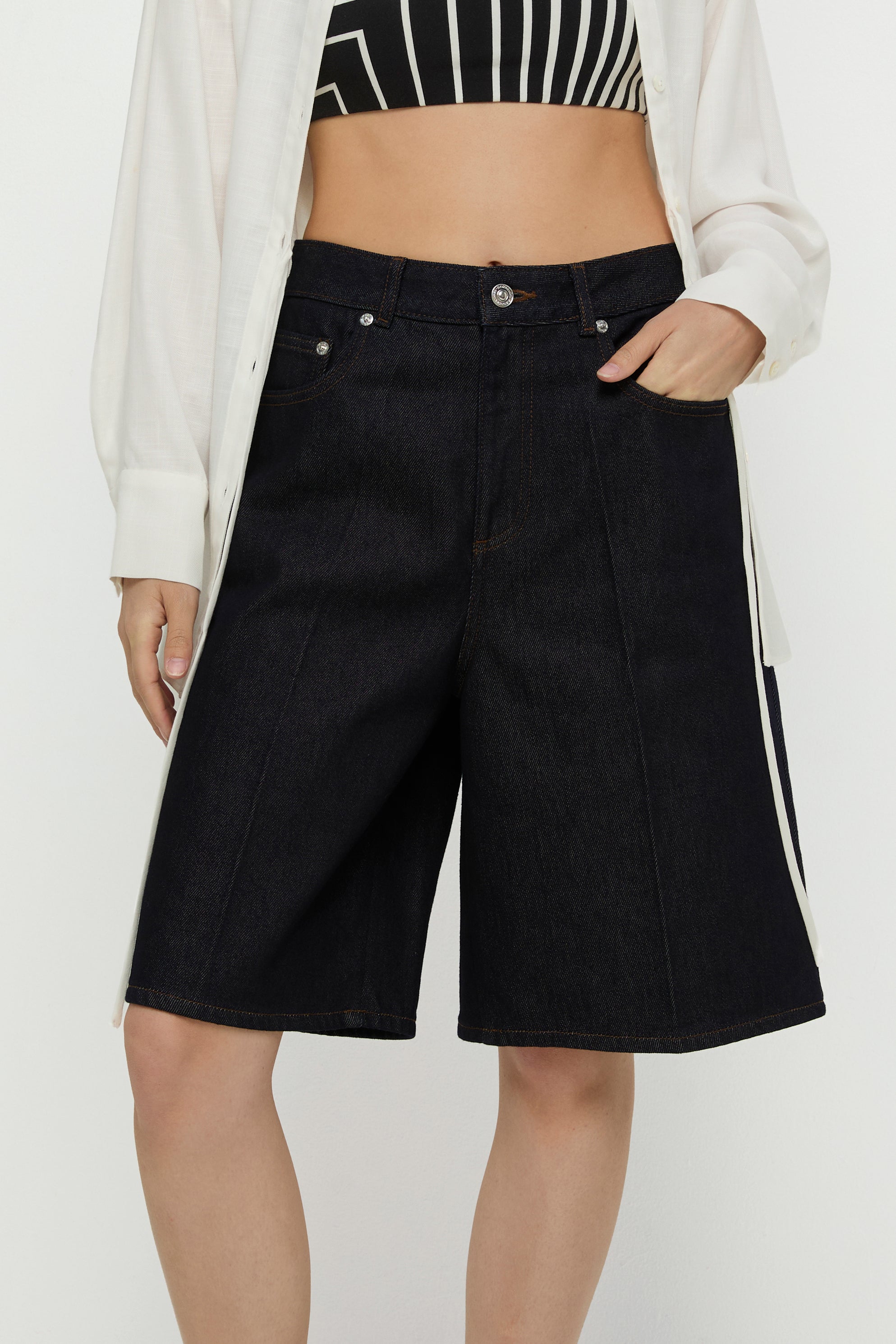 INDIGO BERMUDA DENIM SHORTS
