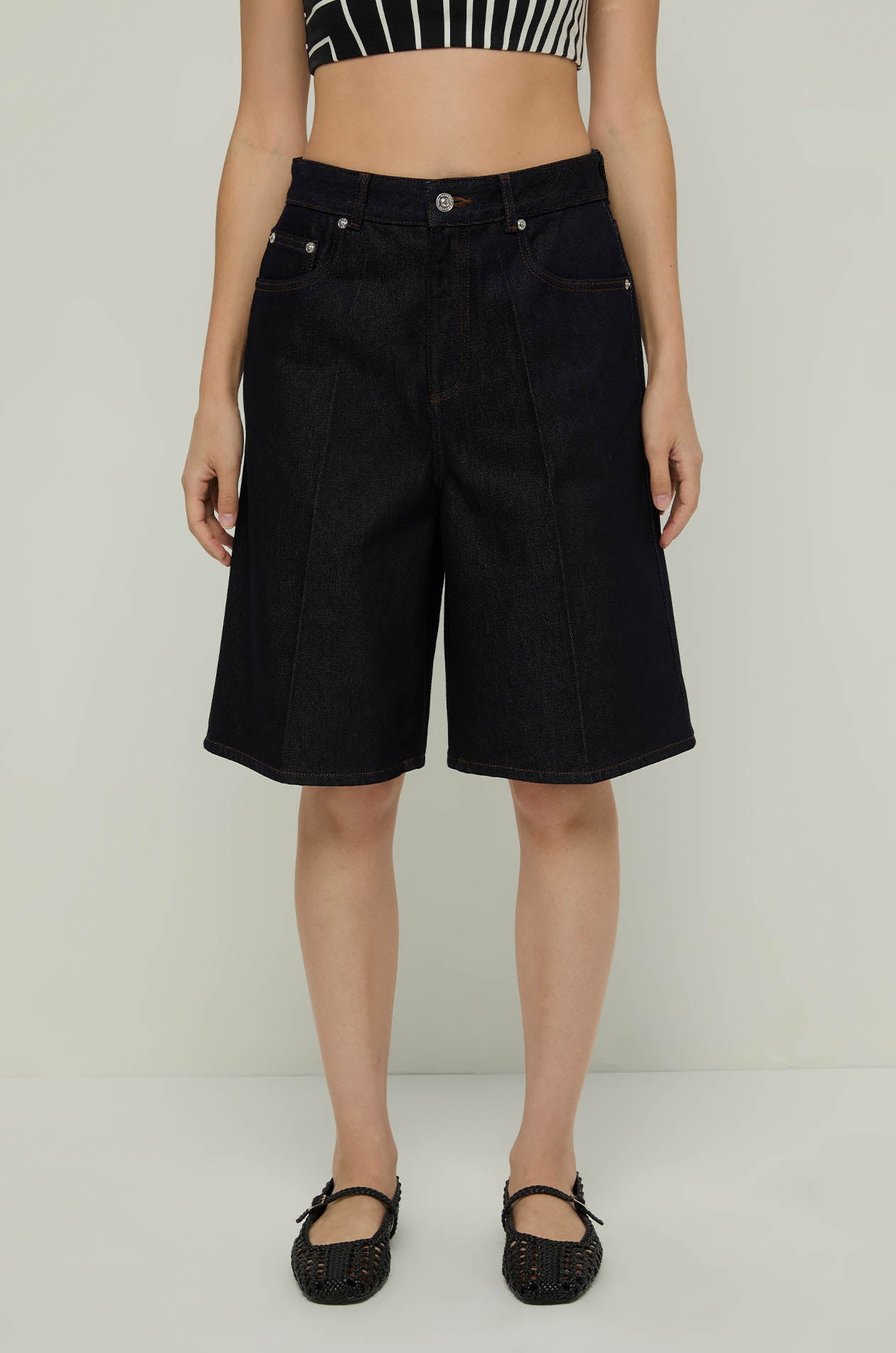 INDIGO BERMUDA DENIM SHORTS