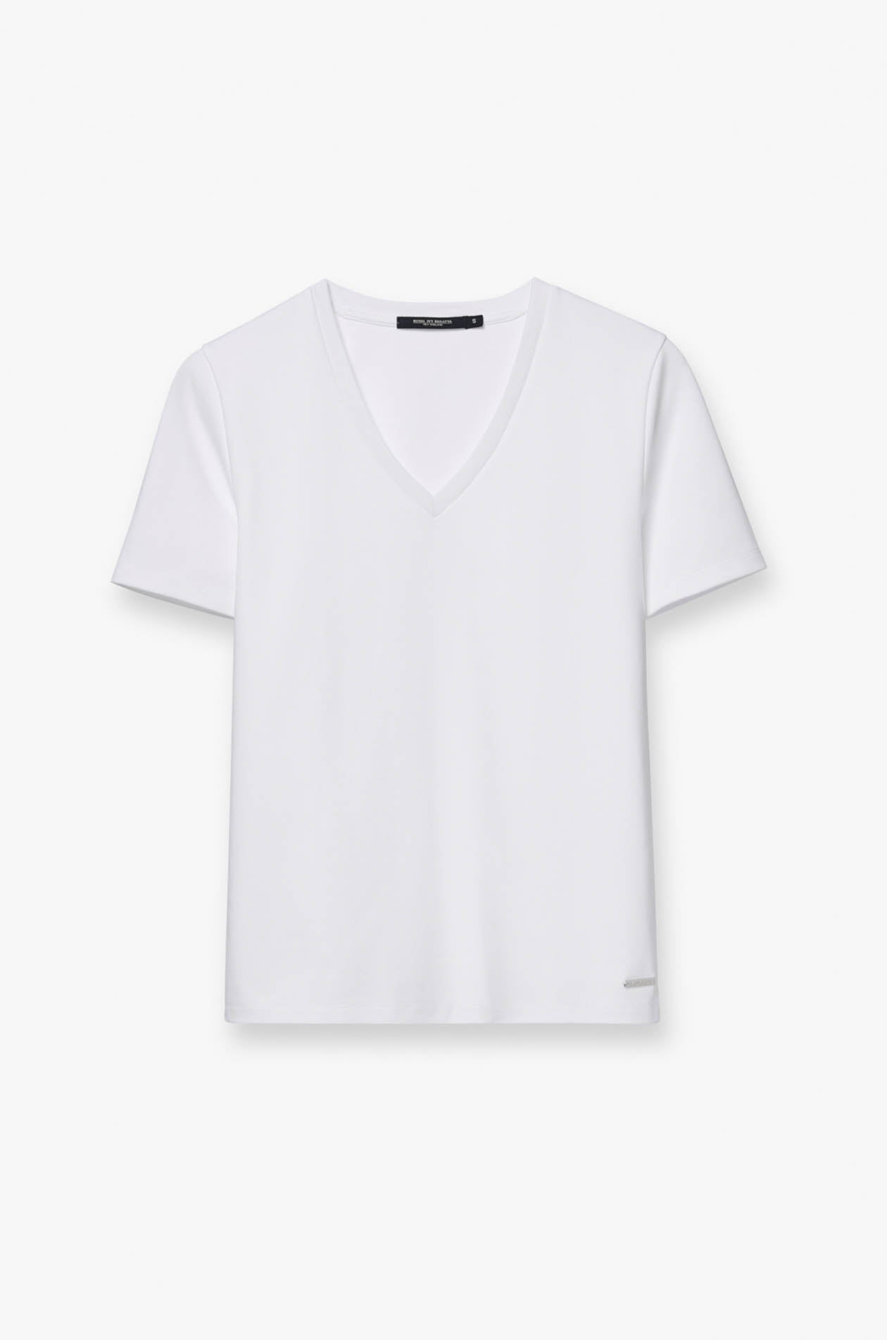 BASIC V-NECK TEE