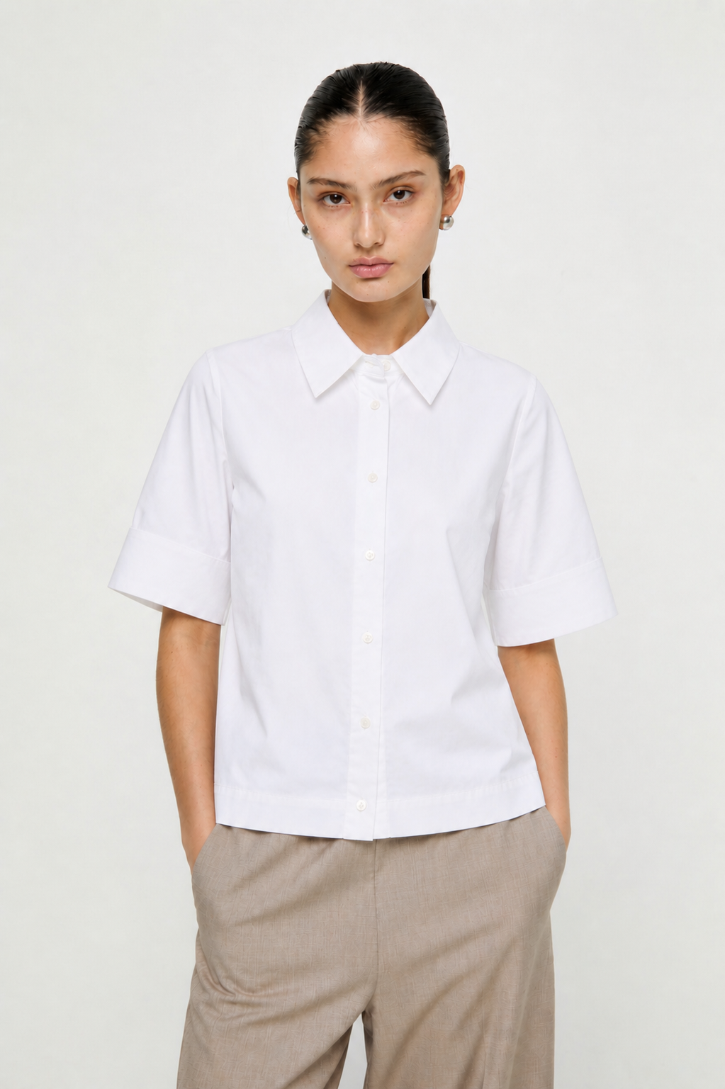 SHORT SLEEVE RELAXED