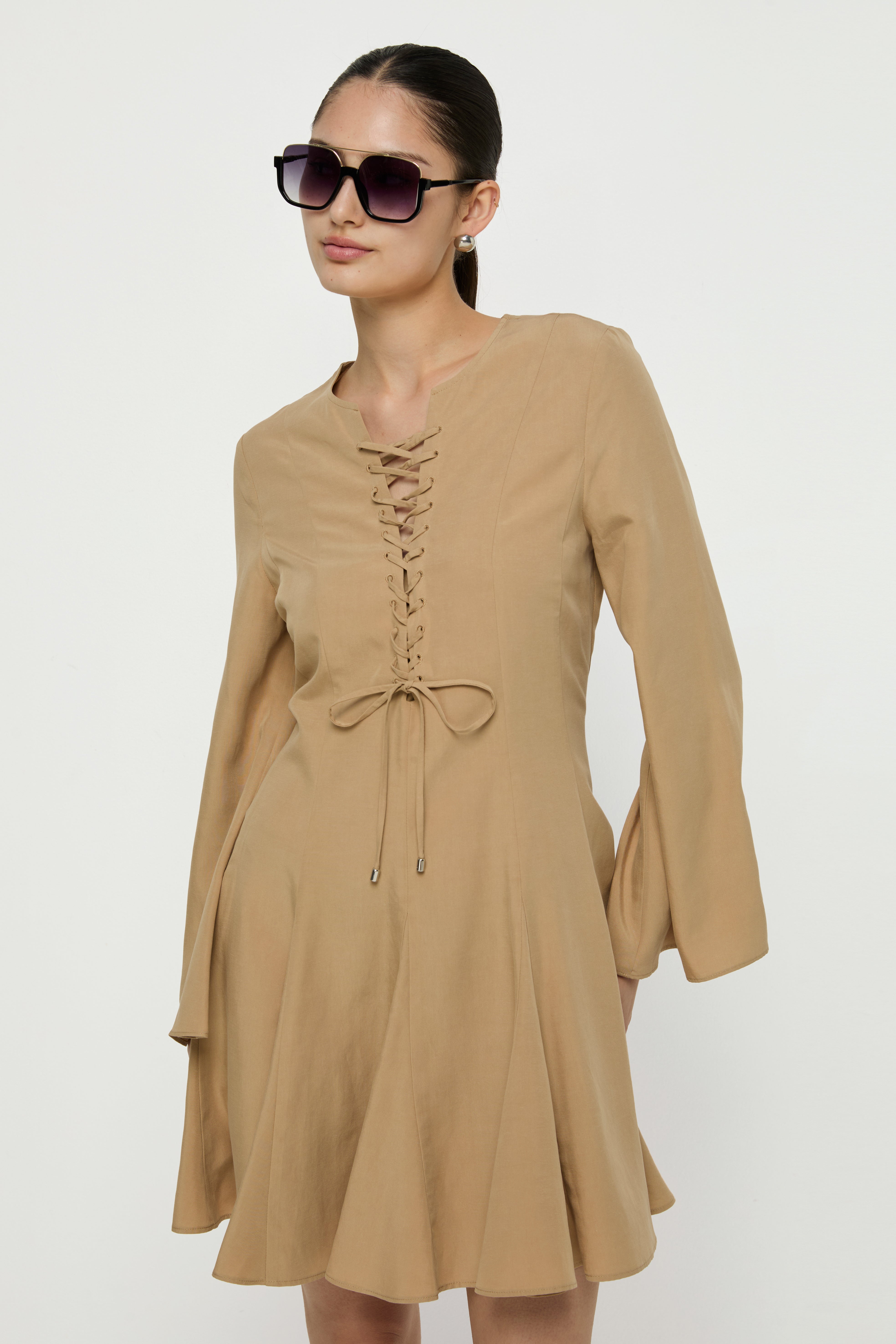 FRONT LACE-UP DRESS