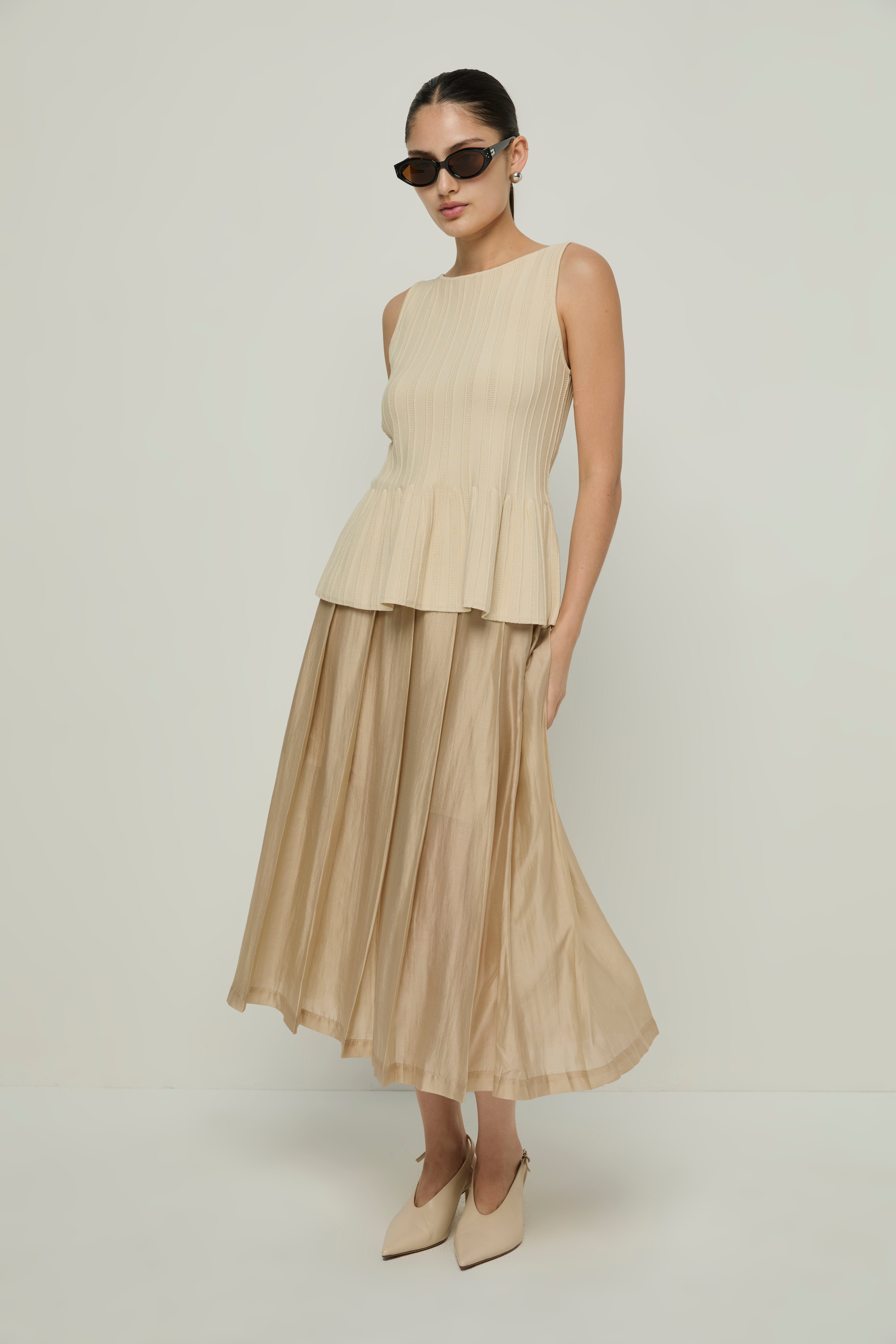 FLOWY PLEATED MIDI SKIRT