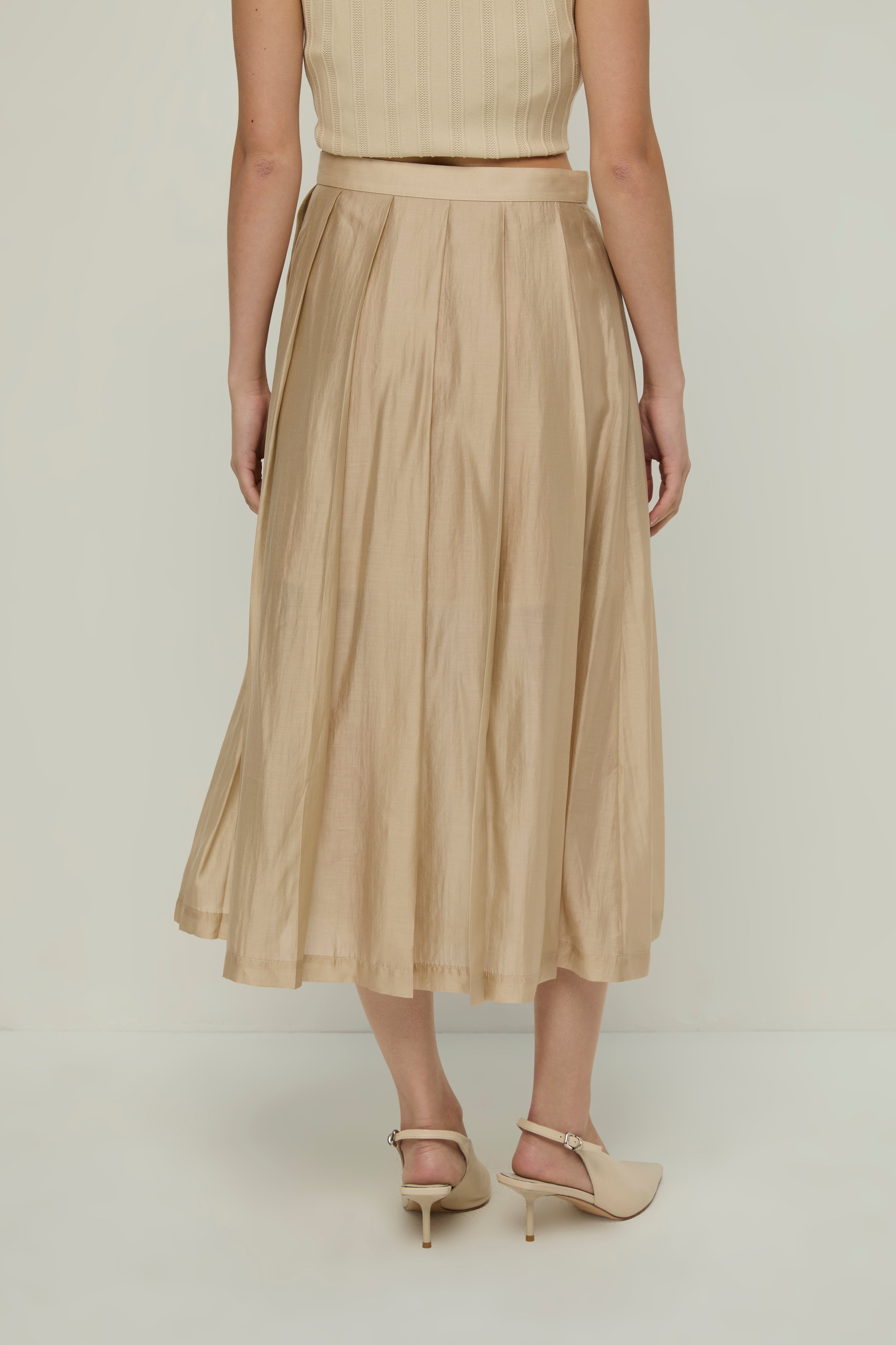 FLOWY PLEATED MIDI SKIRT