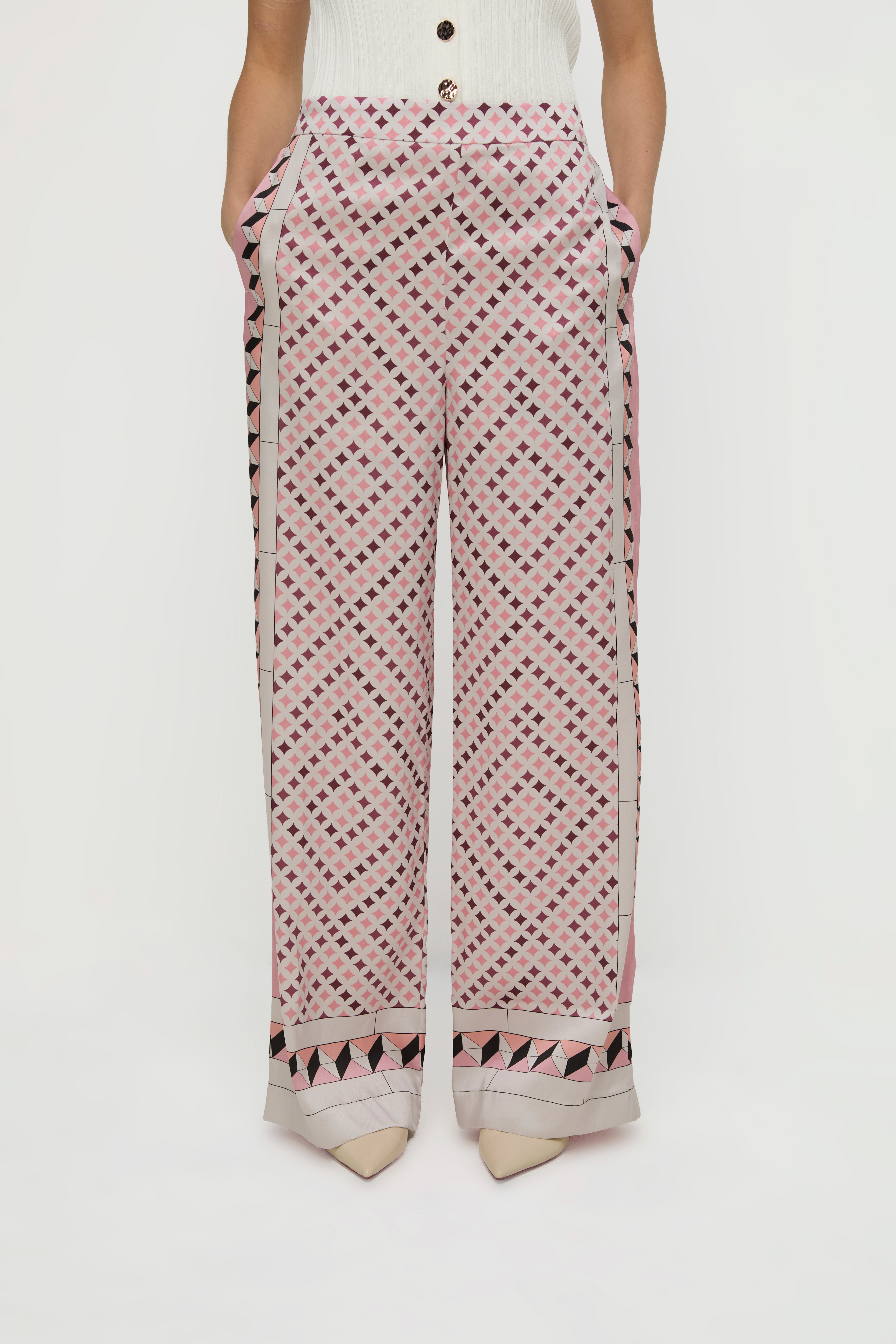 GEOMETRIC PRINT STRAIGHT PANTS