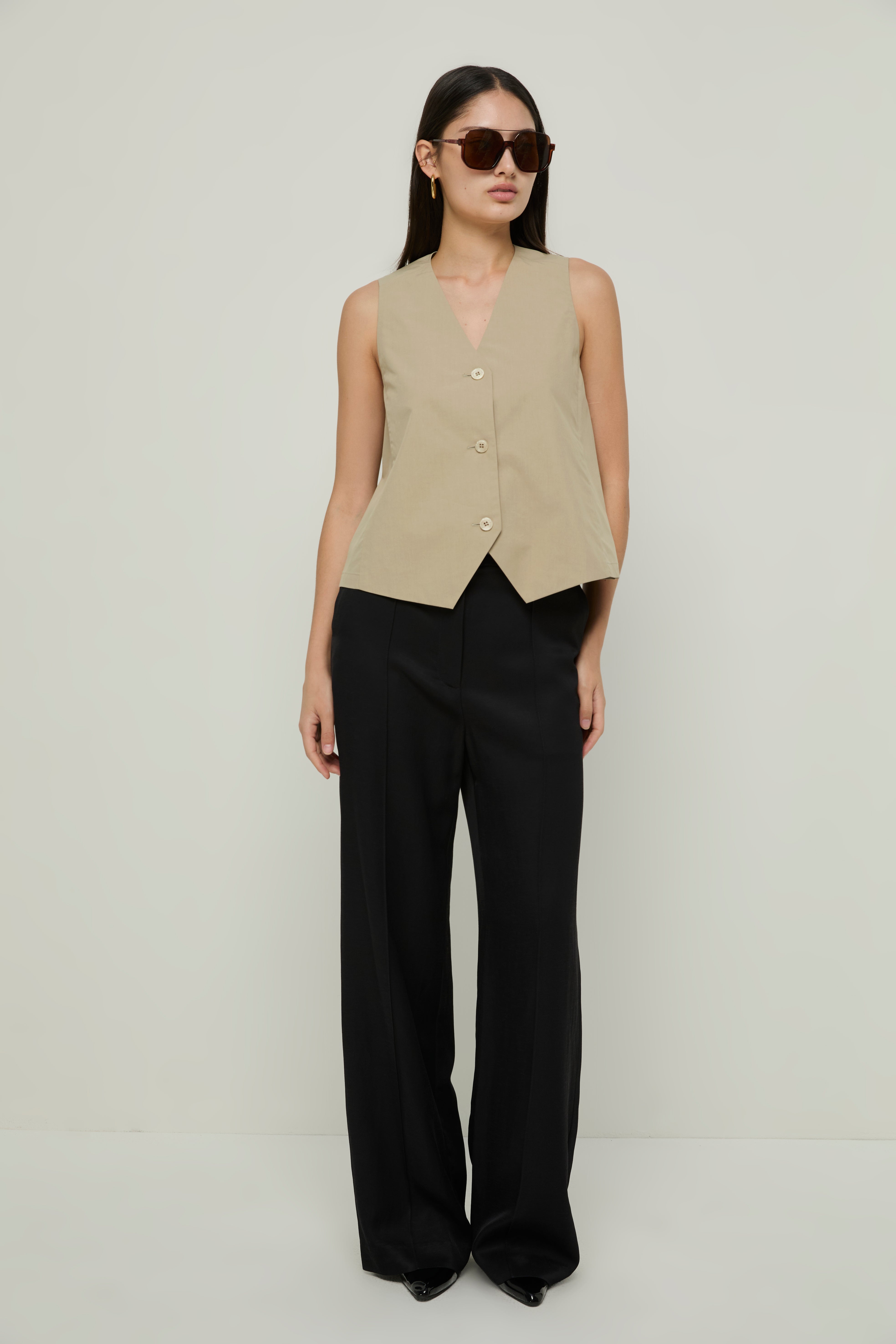 BUTTON-UP V-NECK VEST