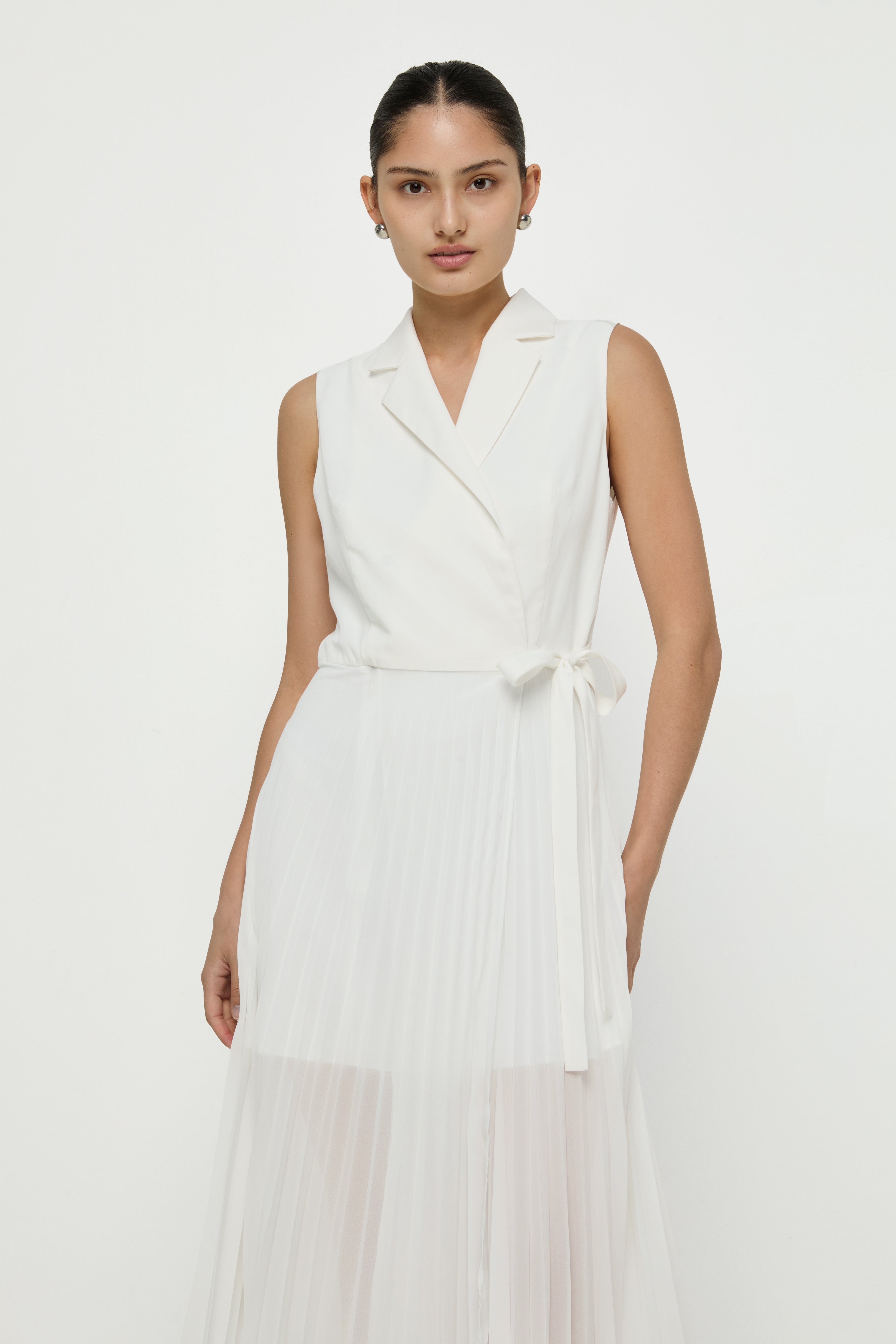 SLEEVELESS WRAP PLEATED DRESS