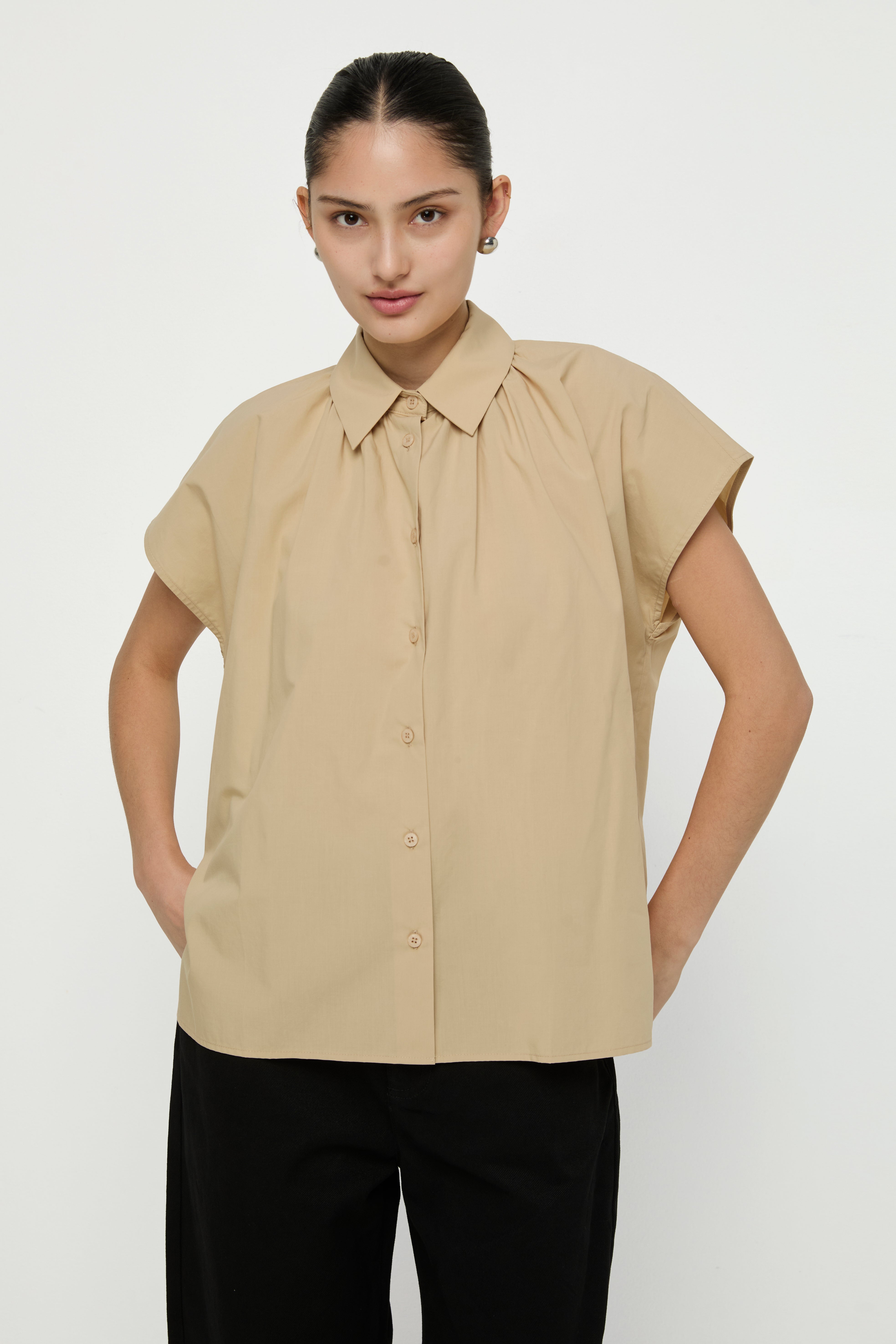 GATHERED NECKLINE BLOUSE