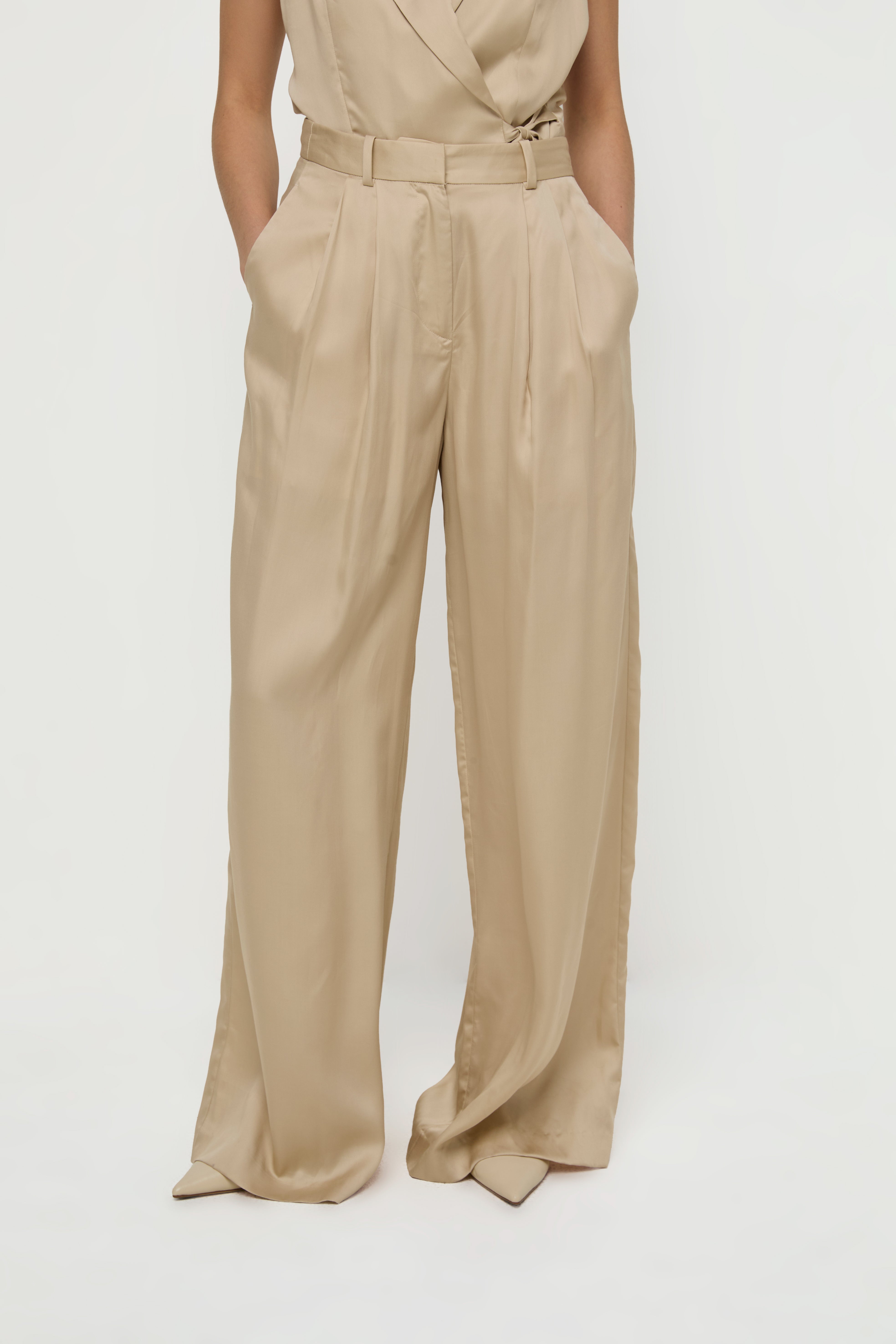 STRAIGHT TAILORED PANTS