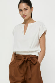 GATHERED HEM TOP