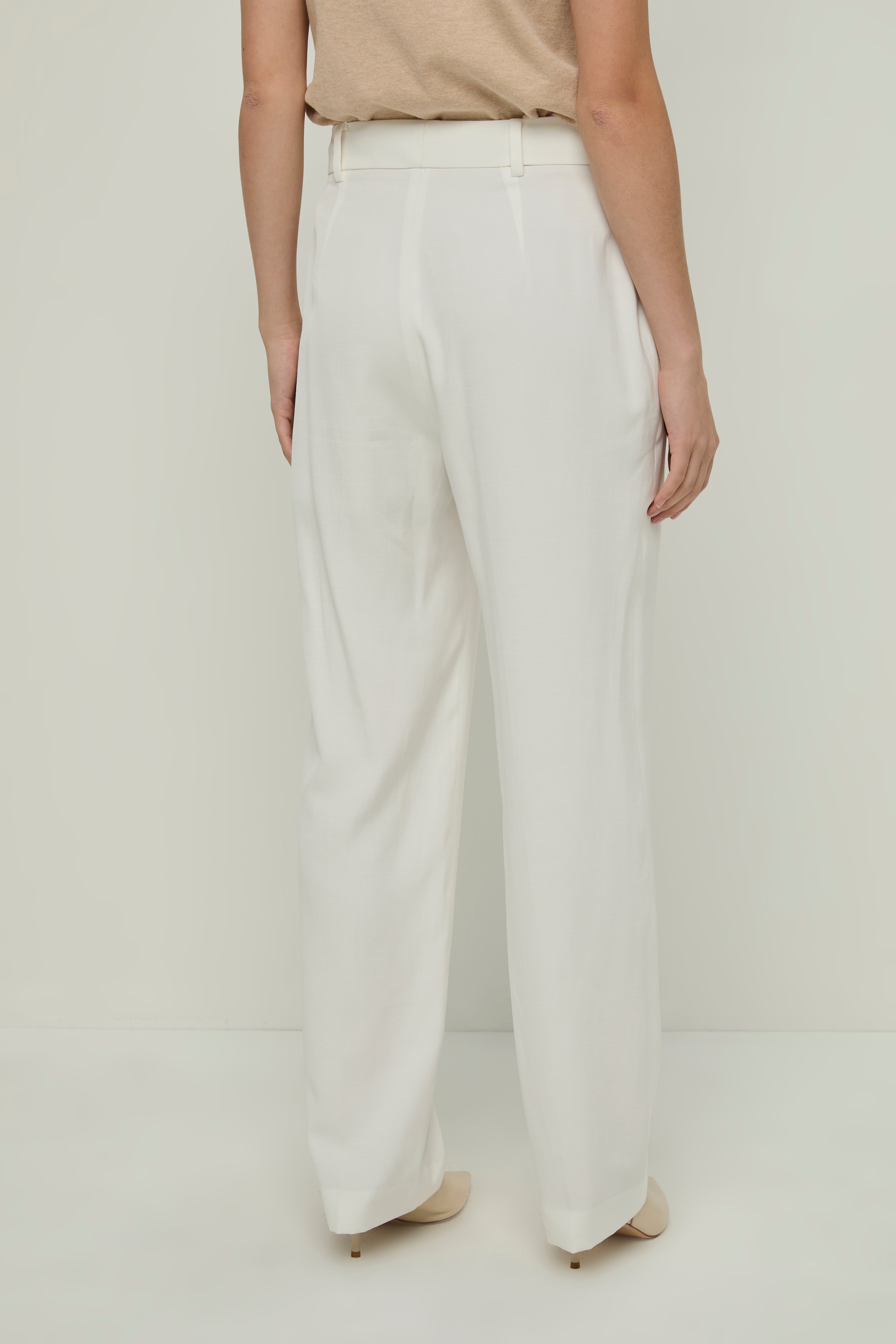 TAILORED SLIM LEG PANTS