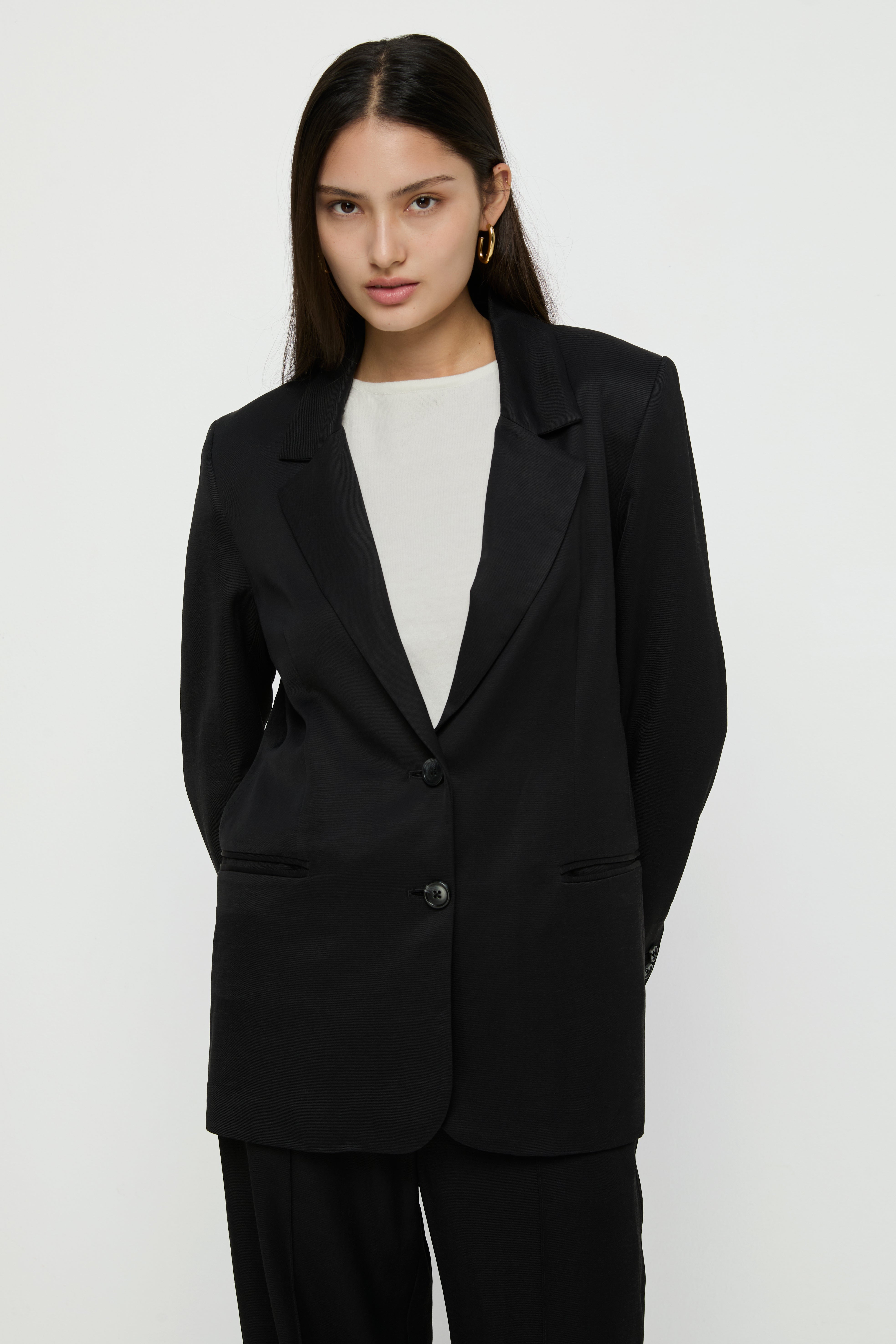 TAILORED SINGLE-BREASTED BLAZER