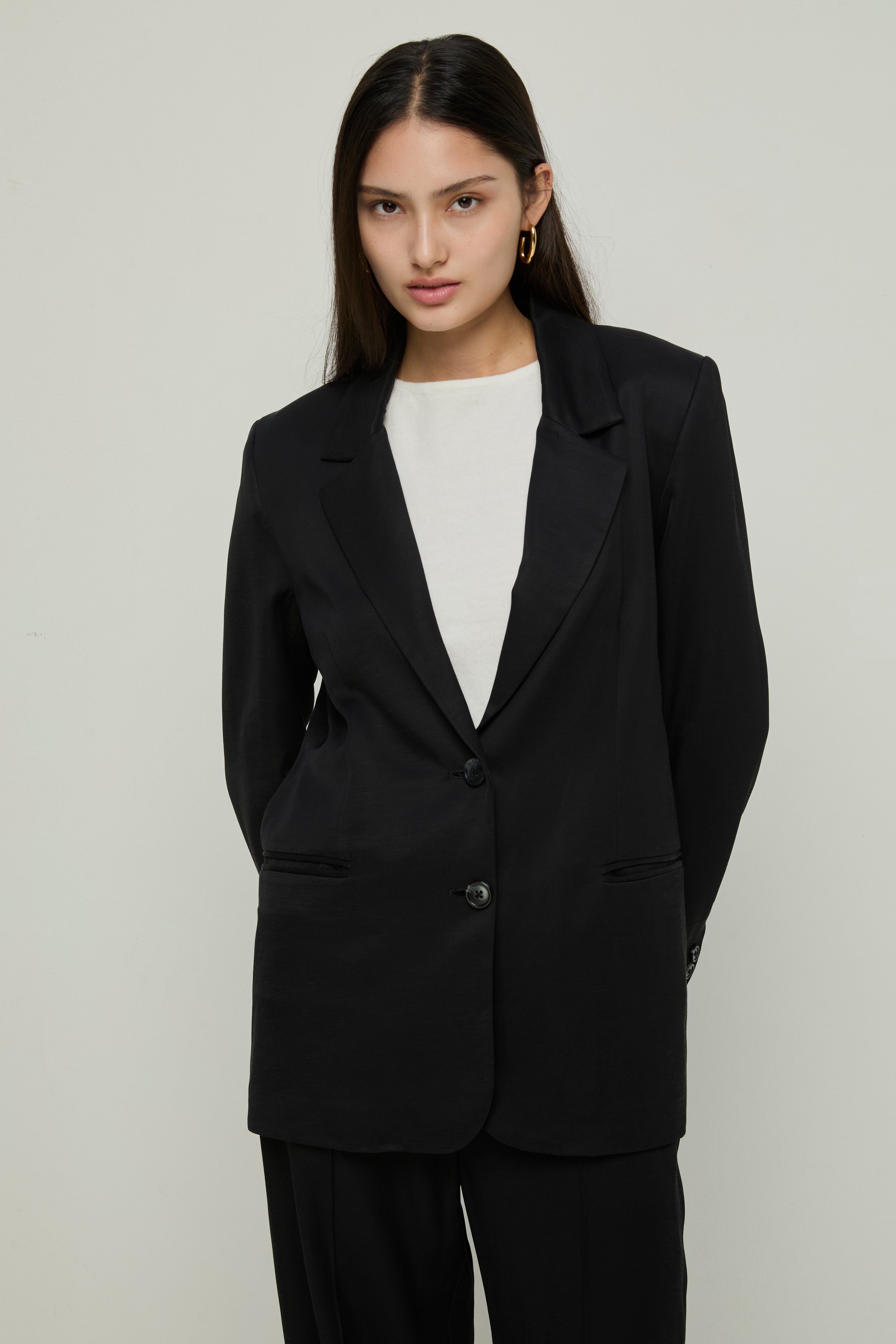 TAILORED SINGLE-BREASTED BLAZER