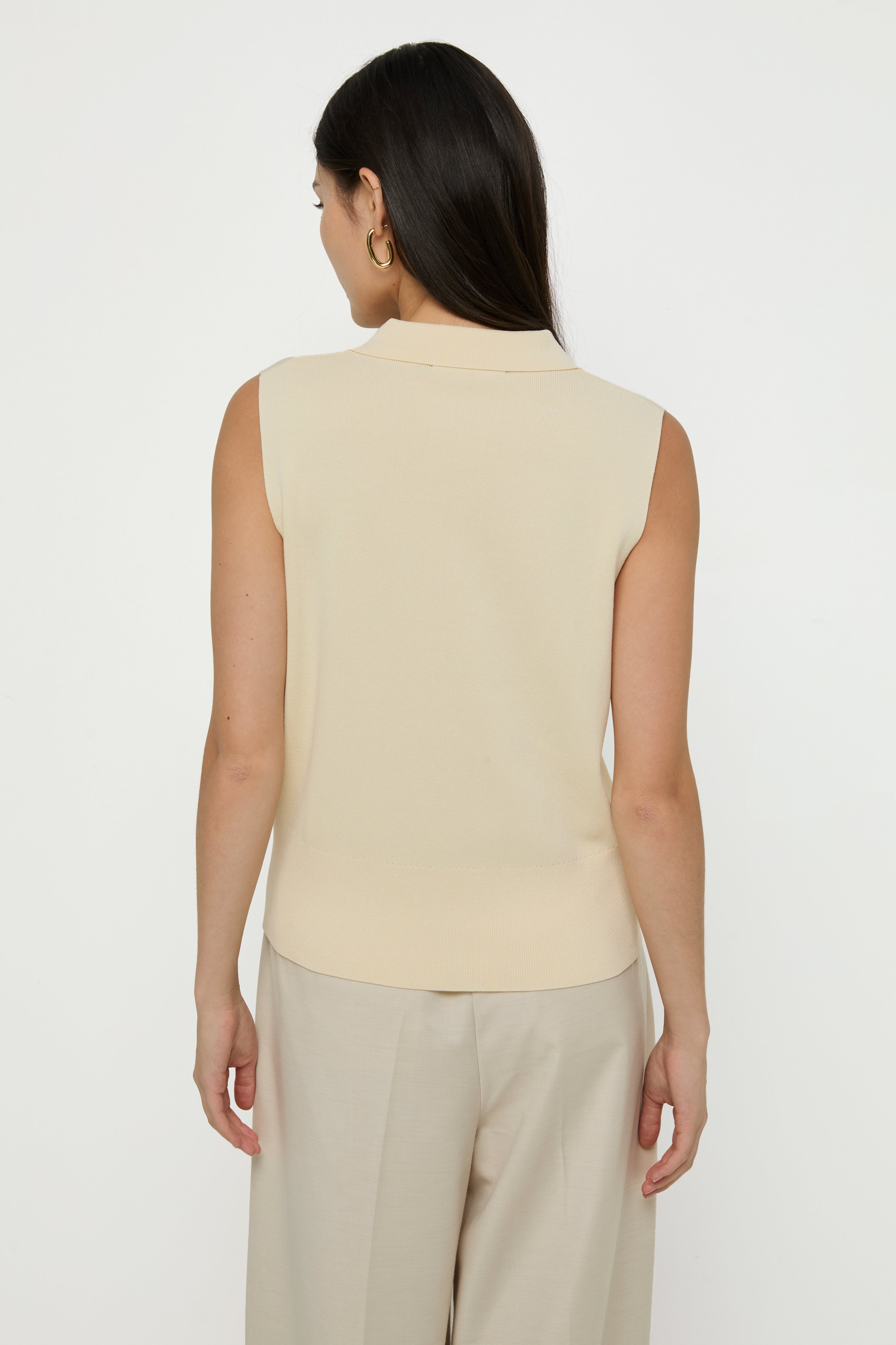 BUTTON-UP KNITTED TOP