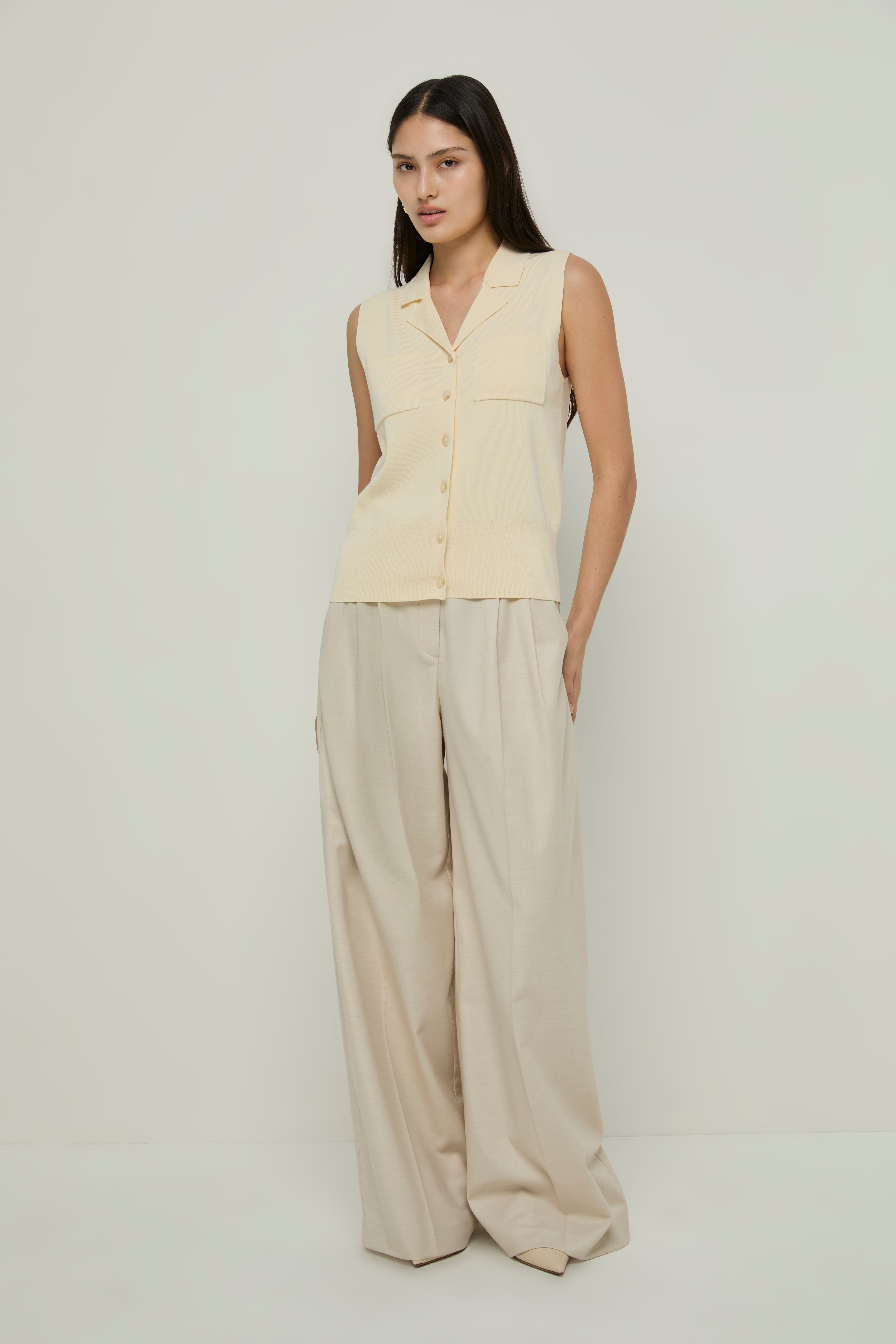 BUTTON-UP KNITTED TOP