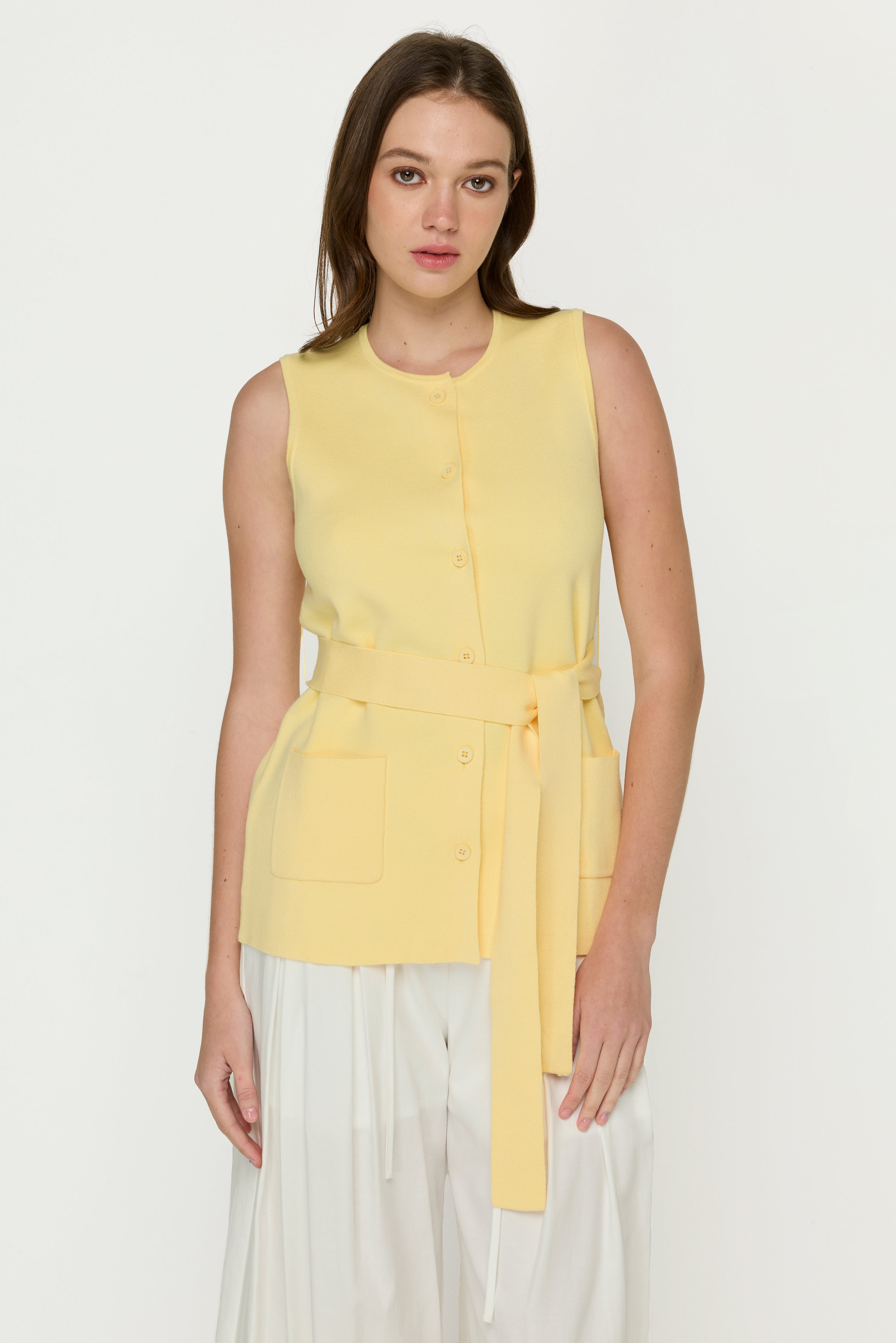 SLEEVELESS TIE-WAIST TOP