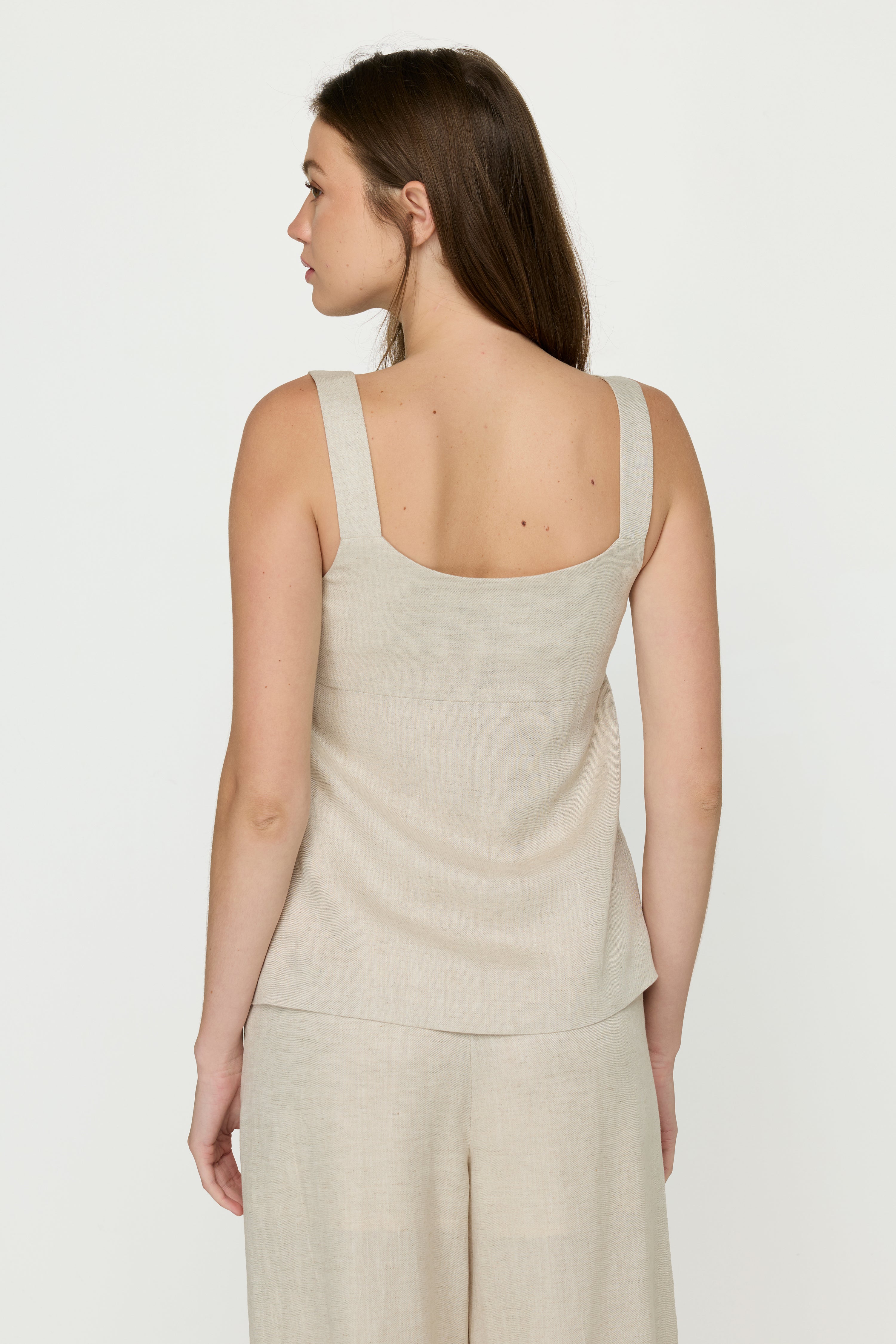 SLEEVELESS CROPPED VEST
