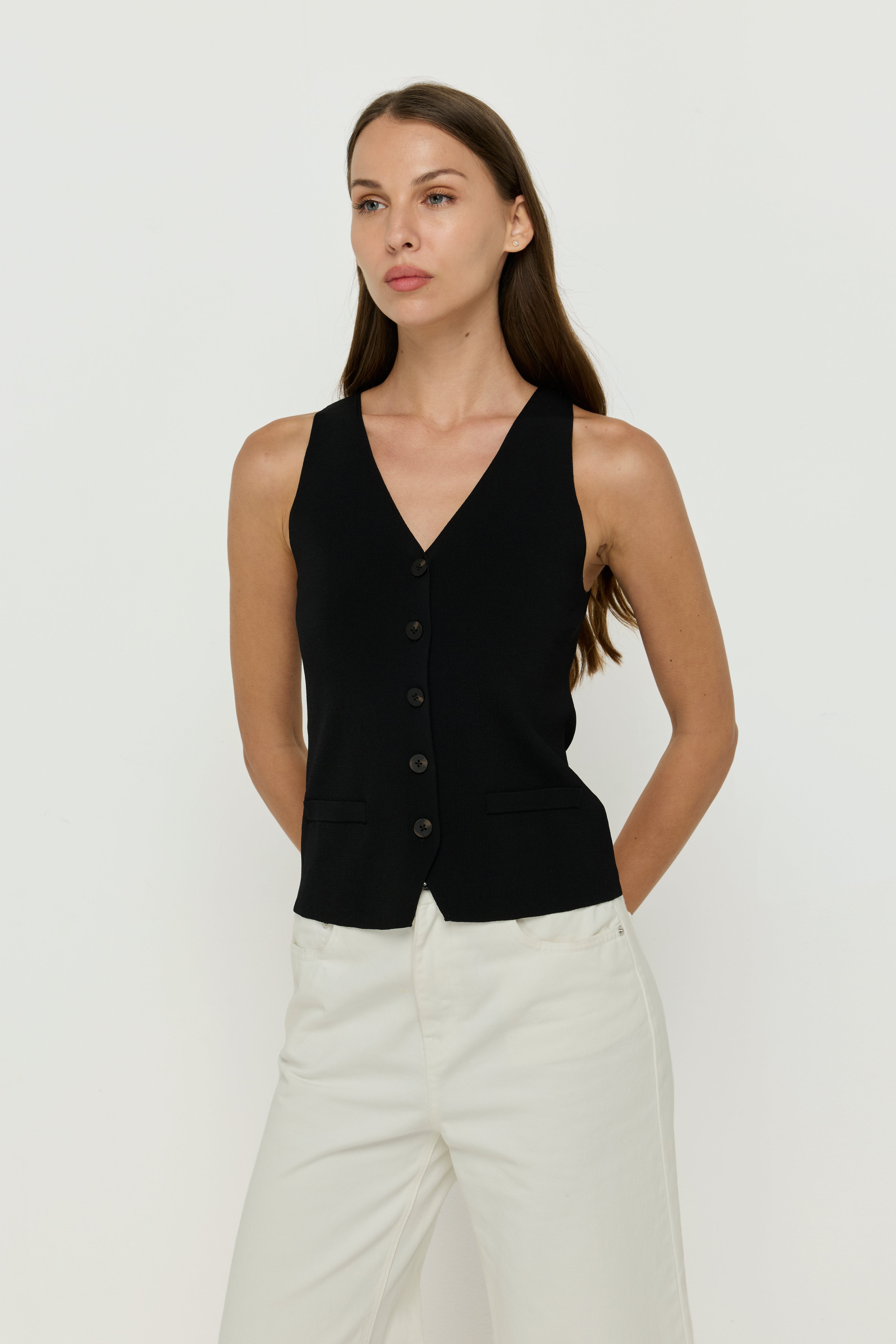 TAILORED BUTTON-FRONT VEST TOP
