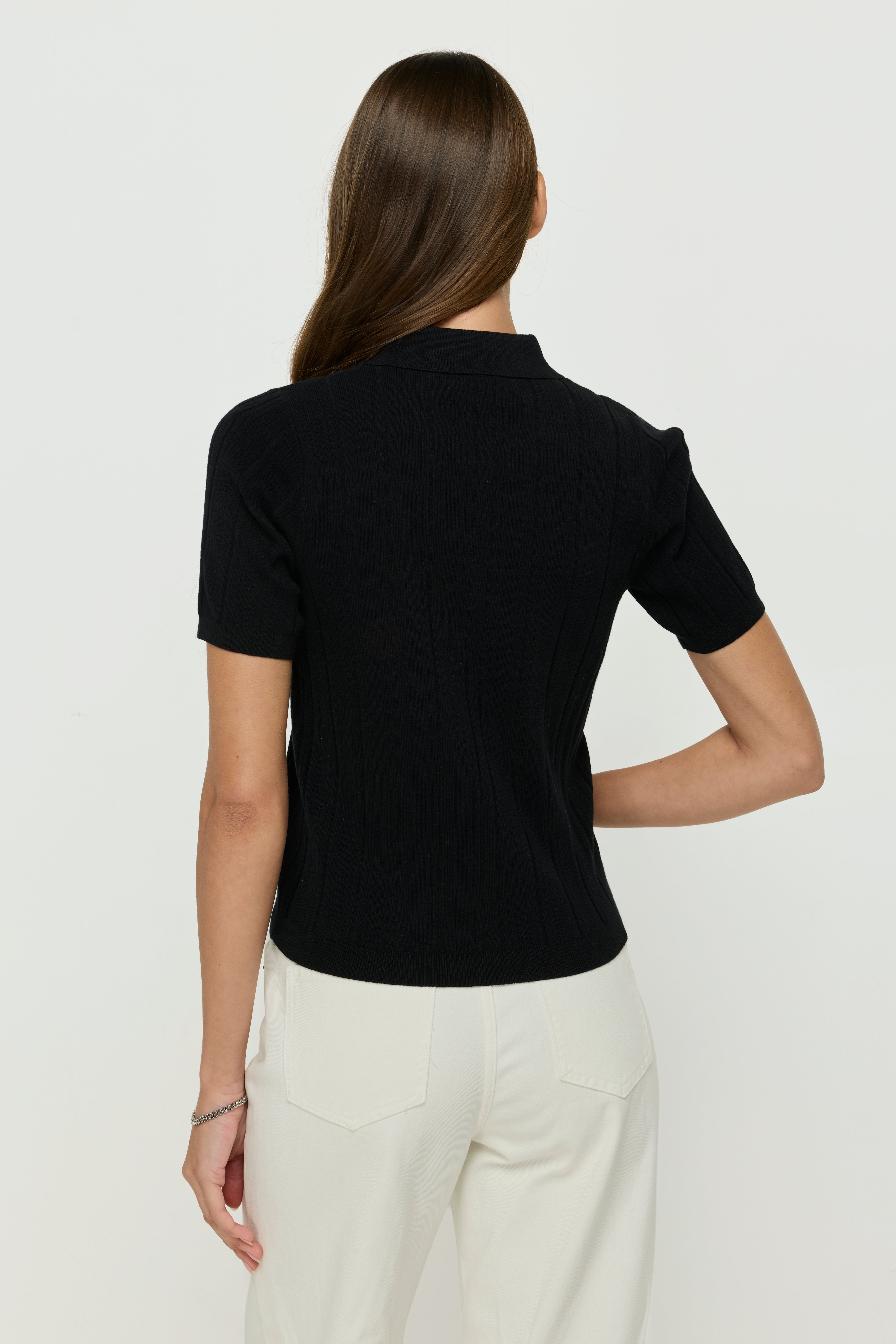 CLASSIC RIBBED KNIT POLO TOP